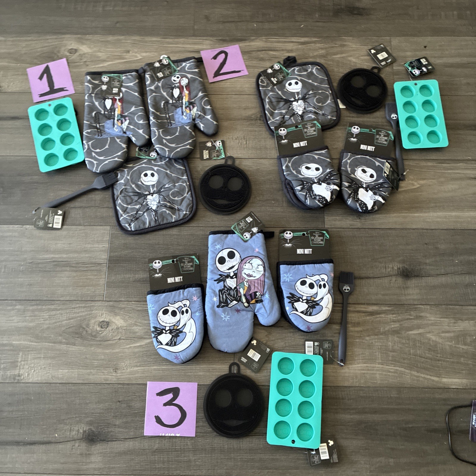 Disney The Nightmare before Christmas 6pc Kitchen Set OvenMitt pot holder/brush/ Disney The Nightmare before Christmas 6pc Kitchen Set OvenMitt pot holder/brush/