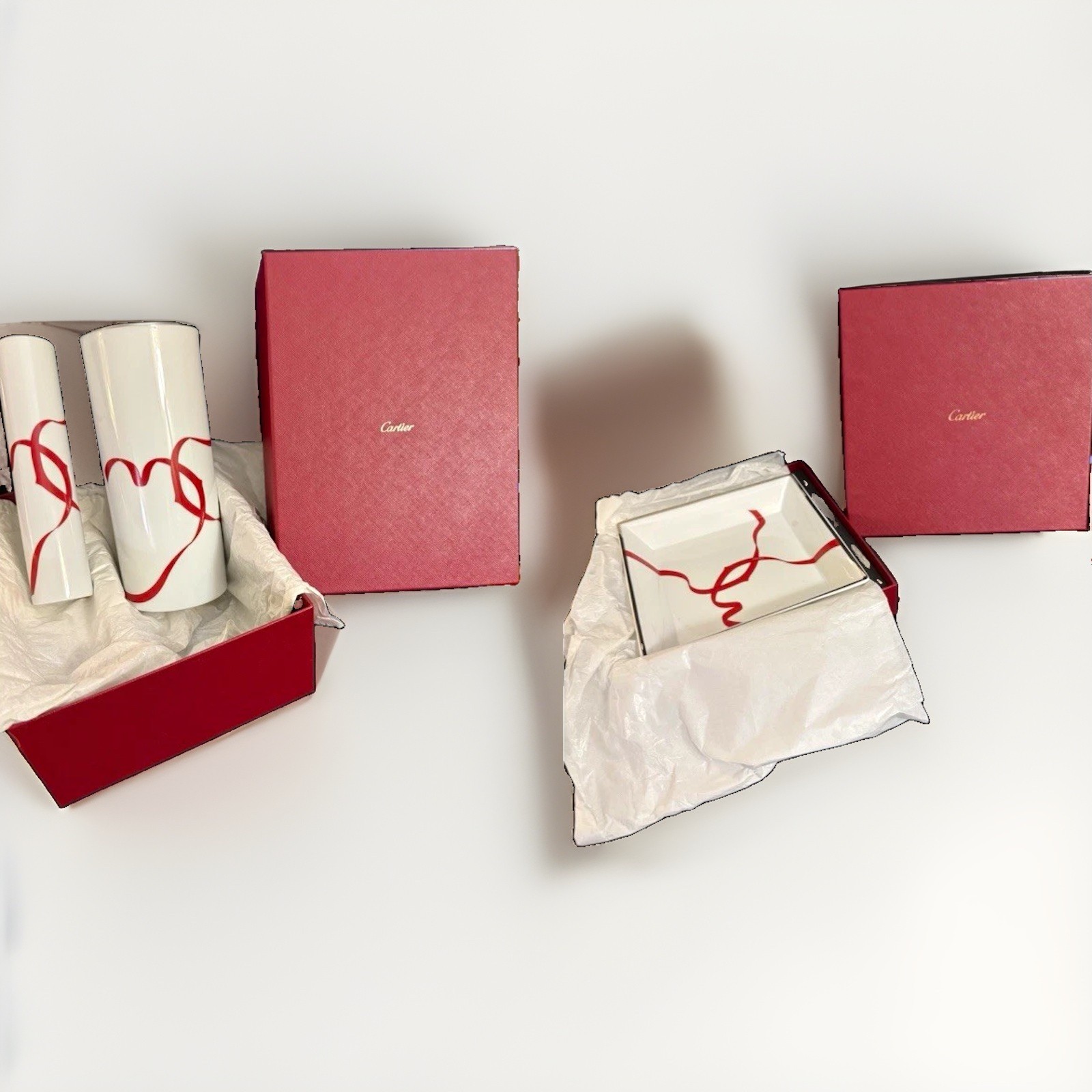 Entrelacés de Cartier Porcelain Collection  A Rare, Pristine 3 Piece Set