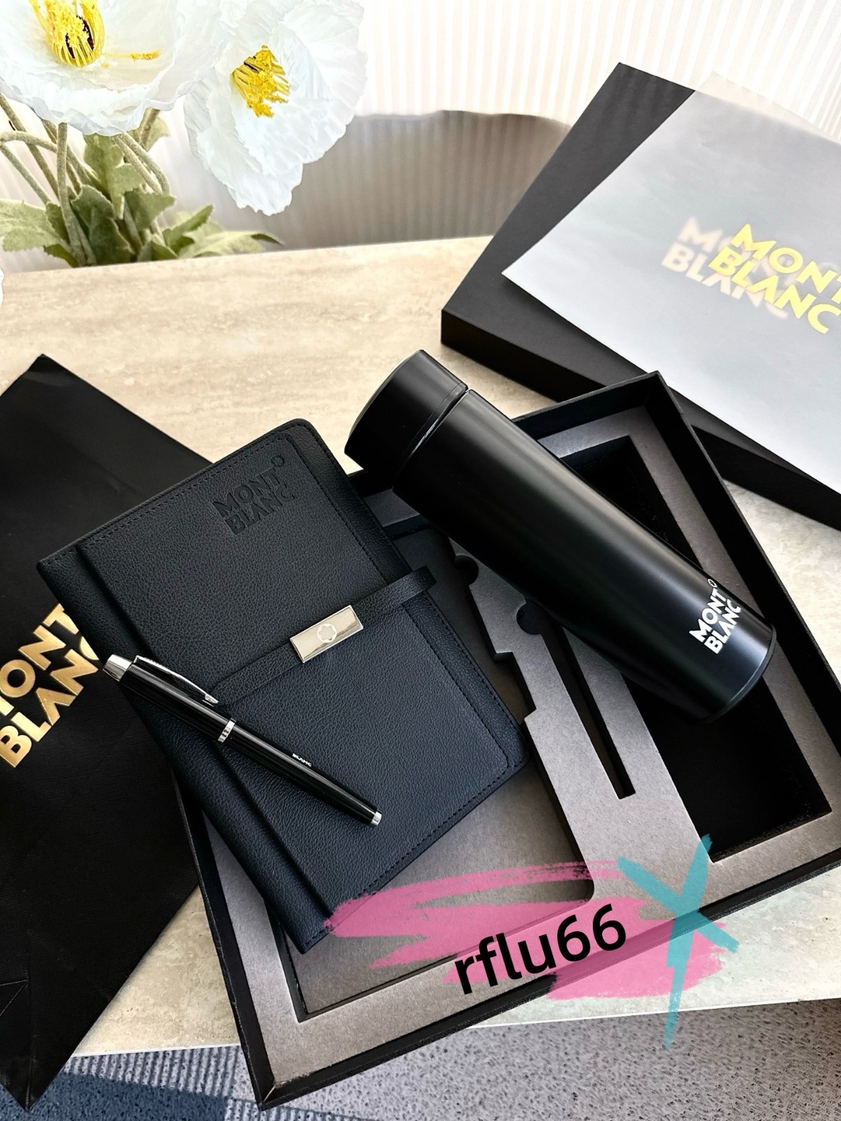 Montblanc Luxury A5 Notebook&Flask&Ballpoint Pen Gift Set Montblanc Luxury A5 Notebook&Flask&Ballpoint Pen Gift Set