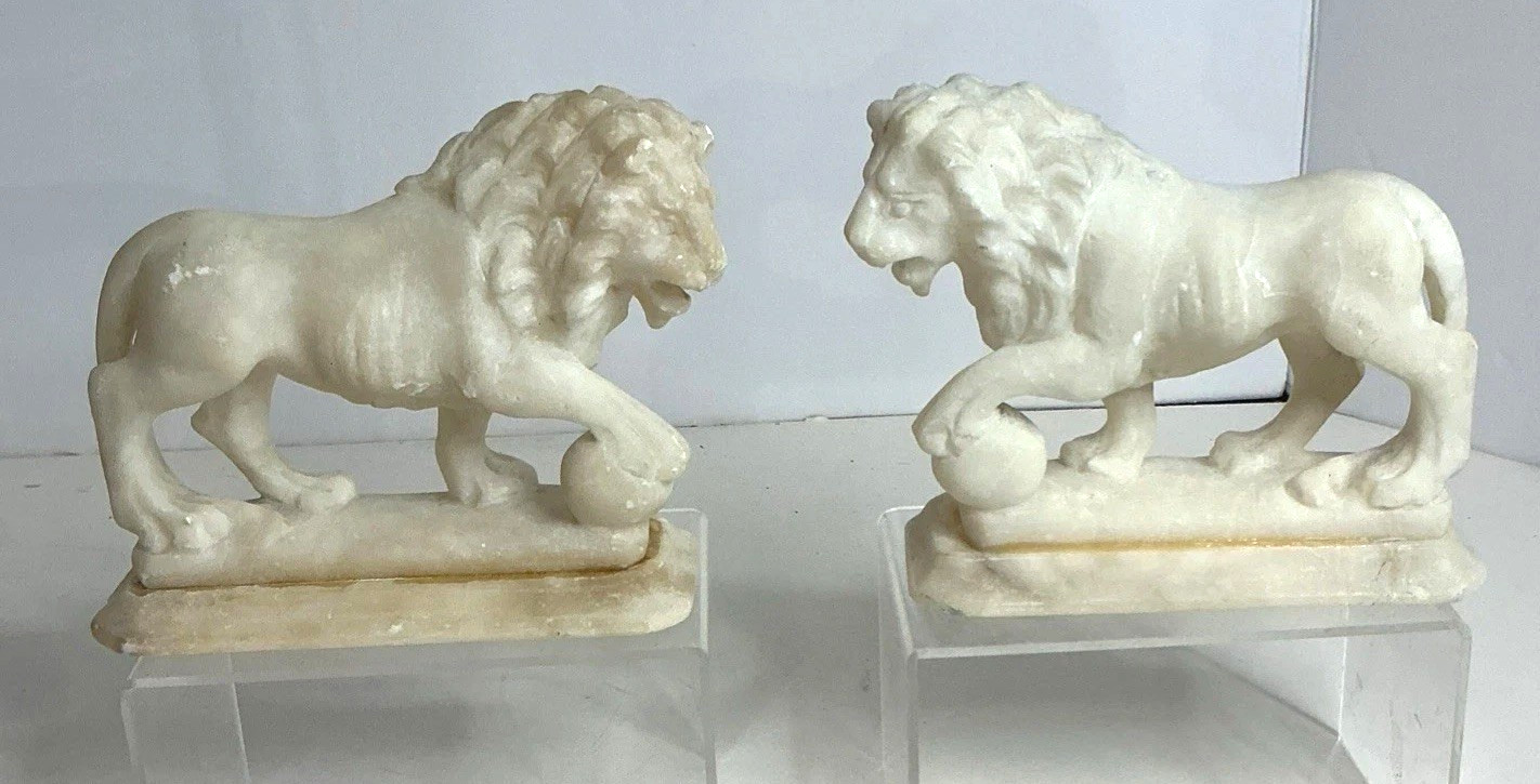 Pair of A Santini Italian Lion Bookends Marble Sculpture Beautiful Pair of A Santini Italian Lion Bookends Marble Sculpture Beautiful