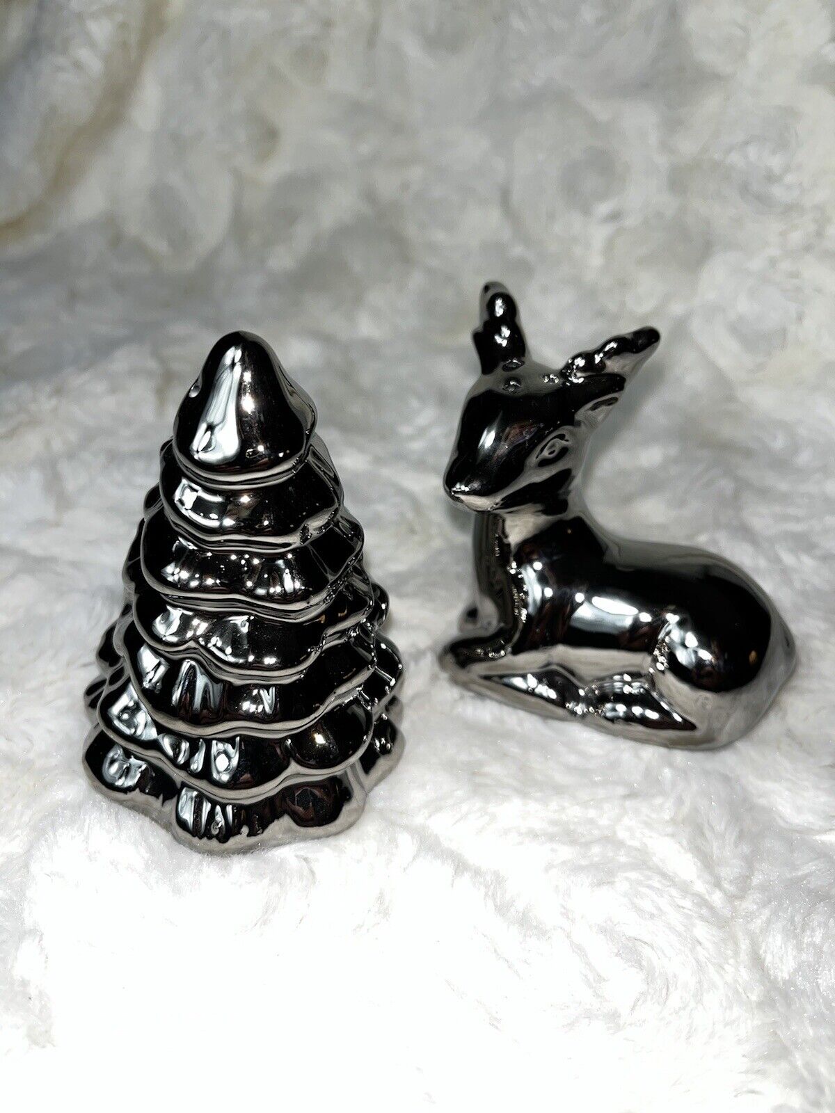Silver Tone Ceramic Christmas Table Tree & Deer Salt & Pepper Shakers Metallic