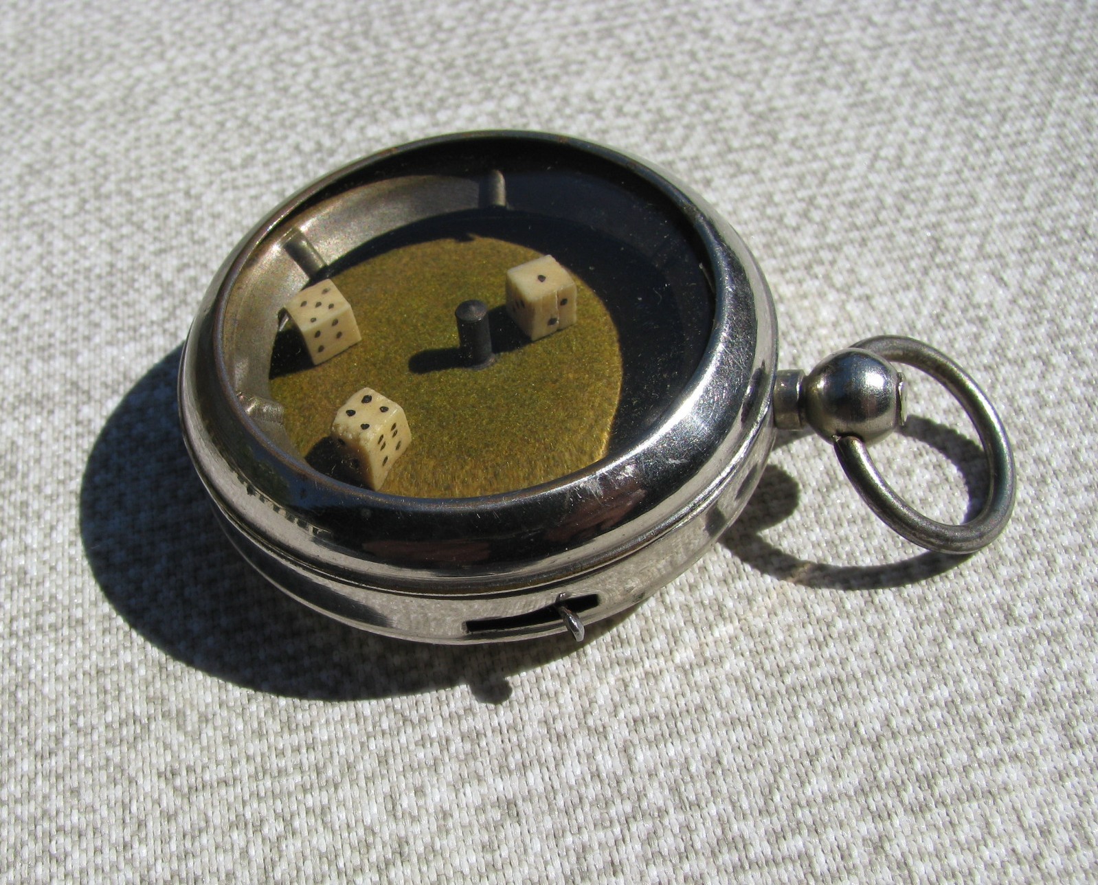 FINE ANTIQUE GAMBLERS 3 SPINNING DICE LEVER POCKET WATCH SIZE MECHANICAL GAME