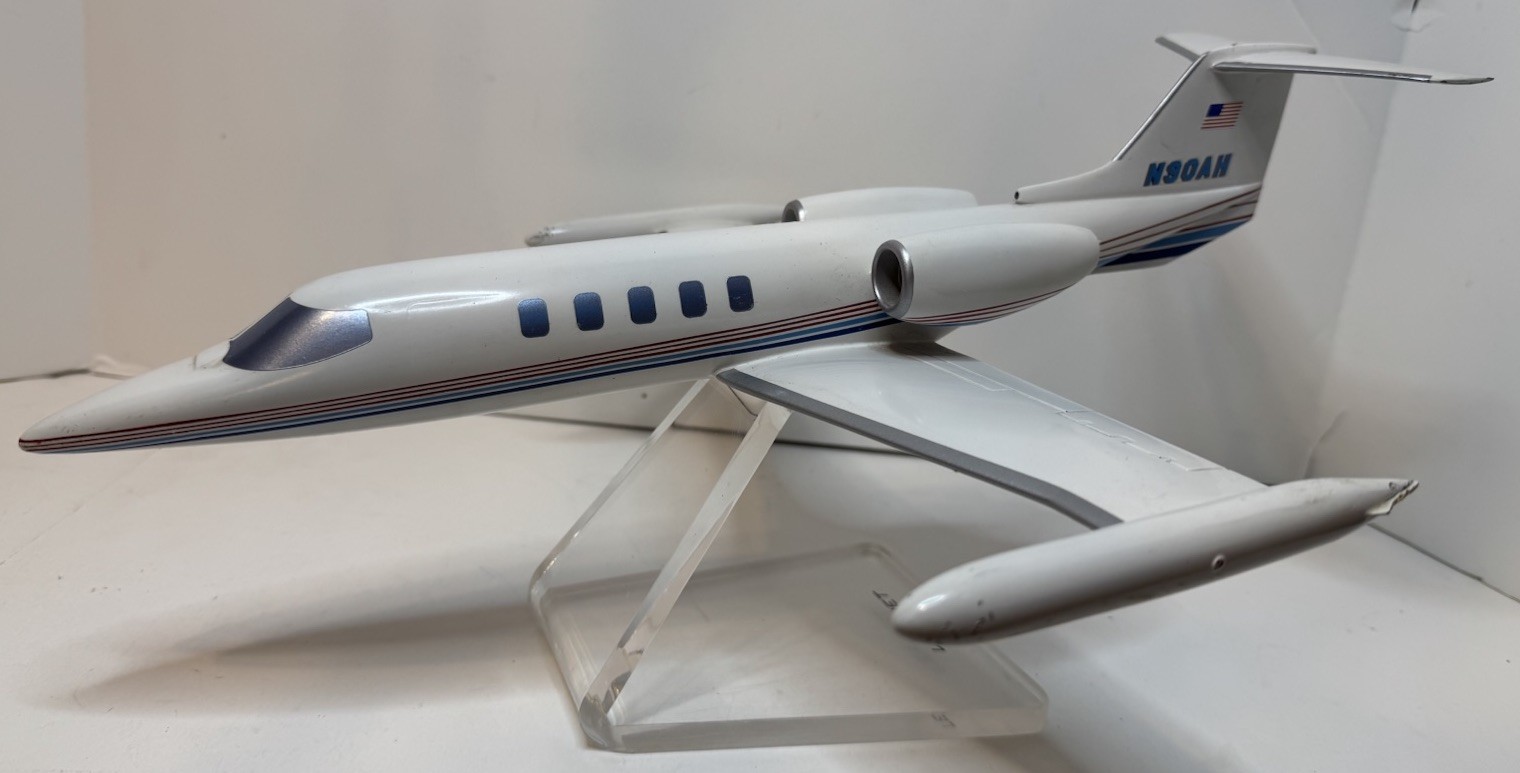 17” Model Lear Jet Cessna Citation 1984 Display Clear Base