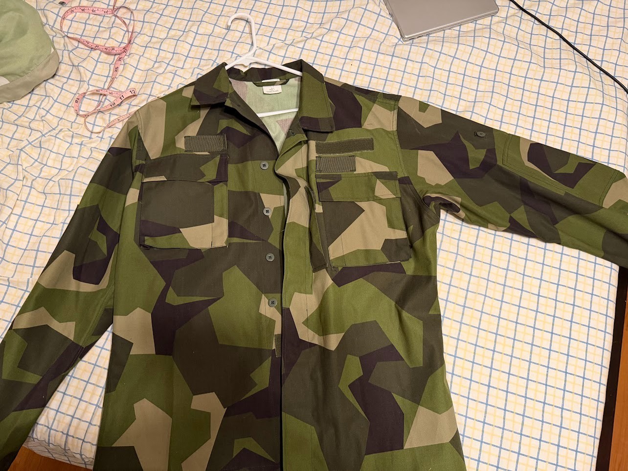 Original Swedish Army M90 Camouflage Pattern Field Jacket 185-195cm XL