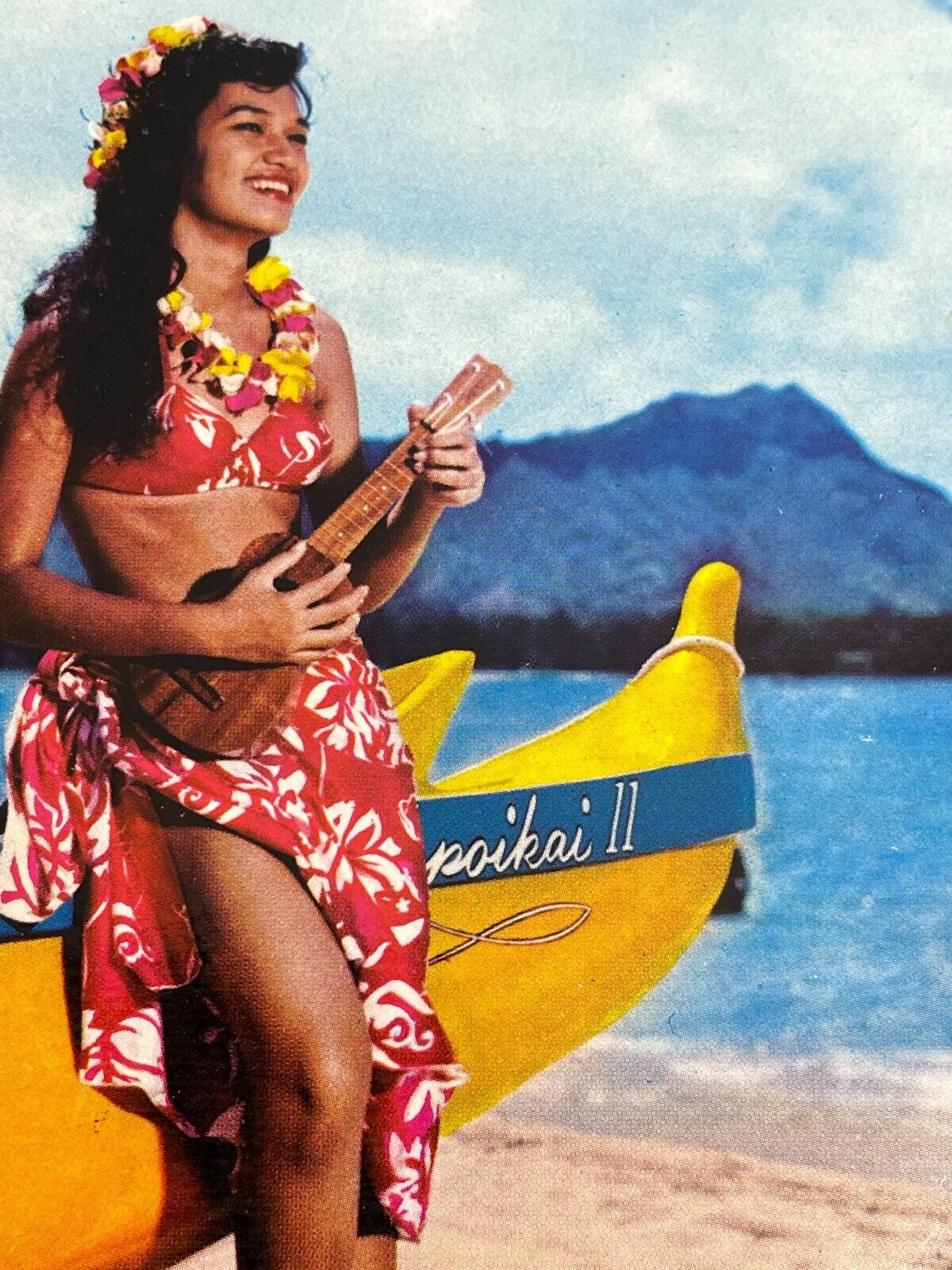 B1 Postcard Beautiful Hawaiian Hula Playing Ukulele Outrigger Diamond Head Woman