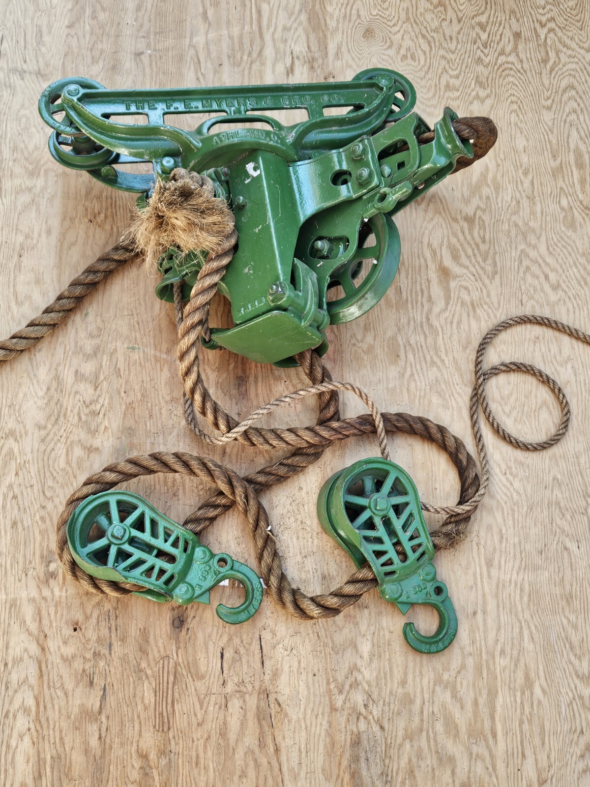 Antique F.E. Myers Sure LOCK 2057 Sling Unloader Hay Trolley Cast Iron MY53 