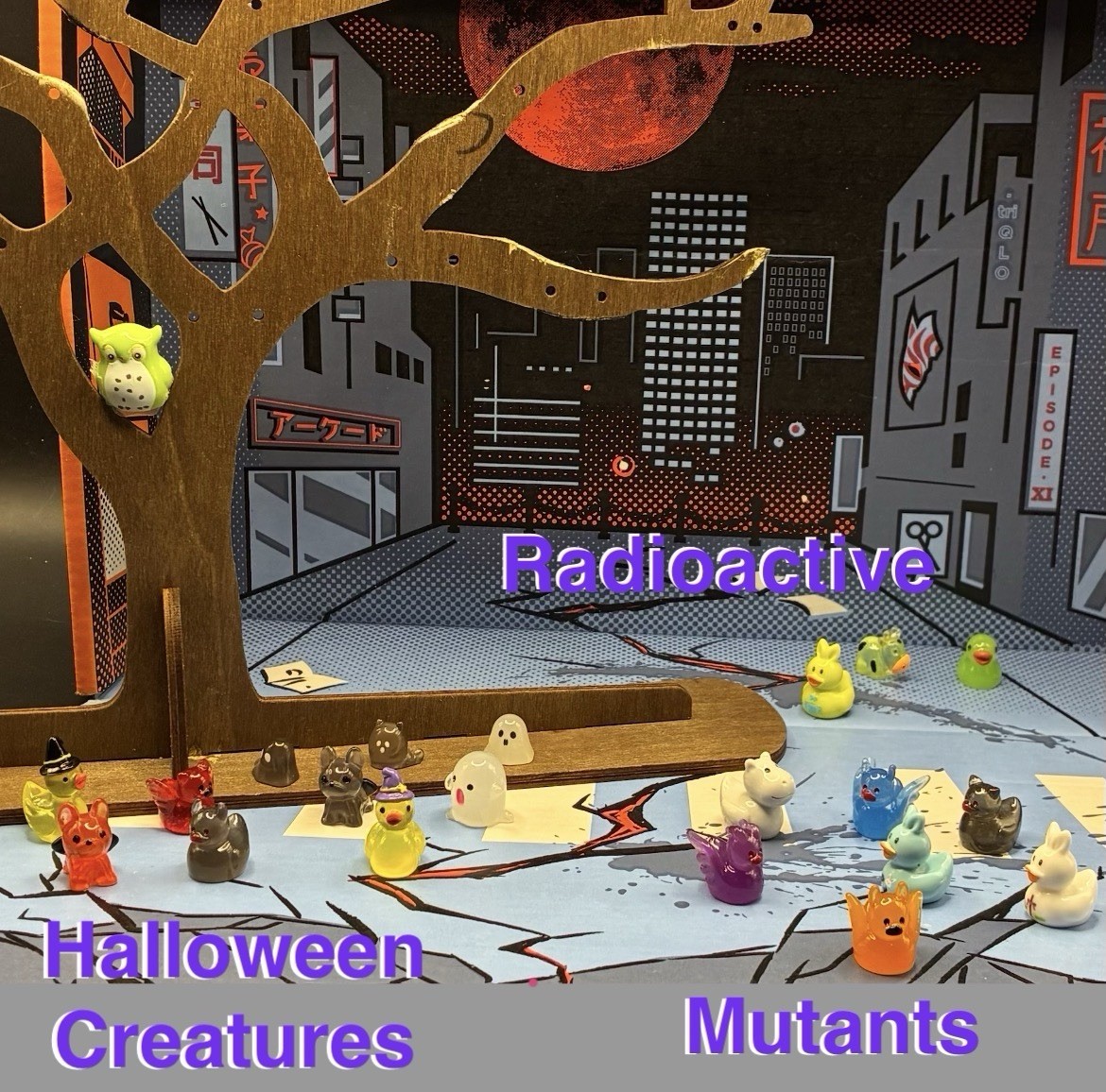 21 Figures; Halloween, Dia de los Muertos, Mutants, Radioactive Spooky Fun Pets
