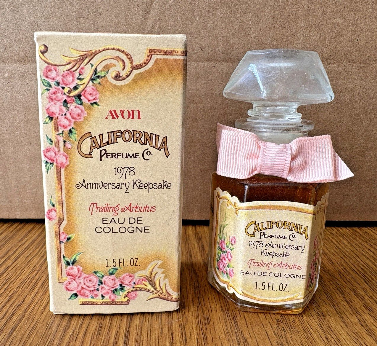 Vintage 1978 Avon California Perfume Co Anniversary Keepsake Trailing Arbutus NO