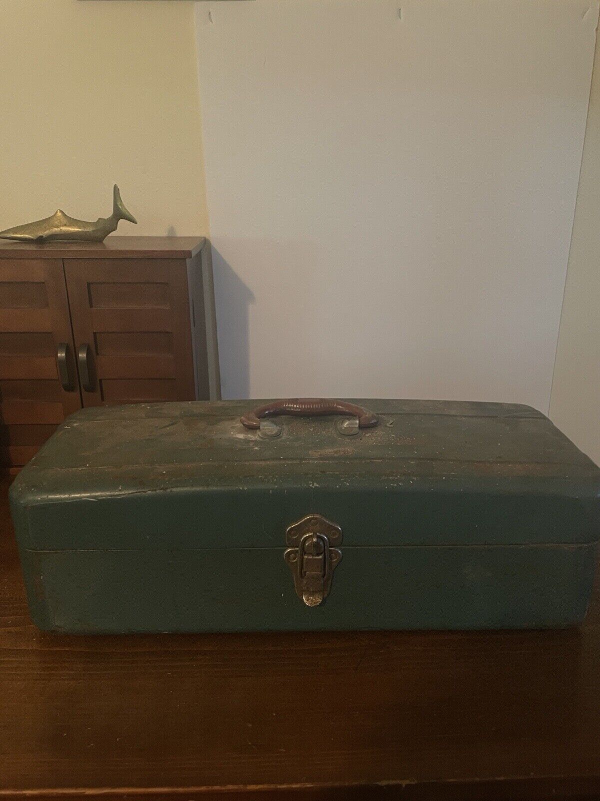 VINTAGE UNION GREEN METAL UTILITY CHEST - TACKLE BOX - TOOL BOX - CRAFTS