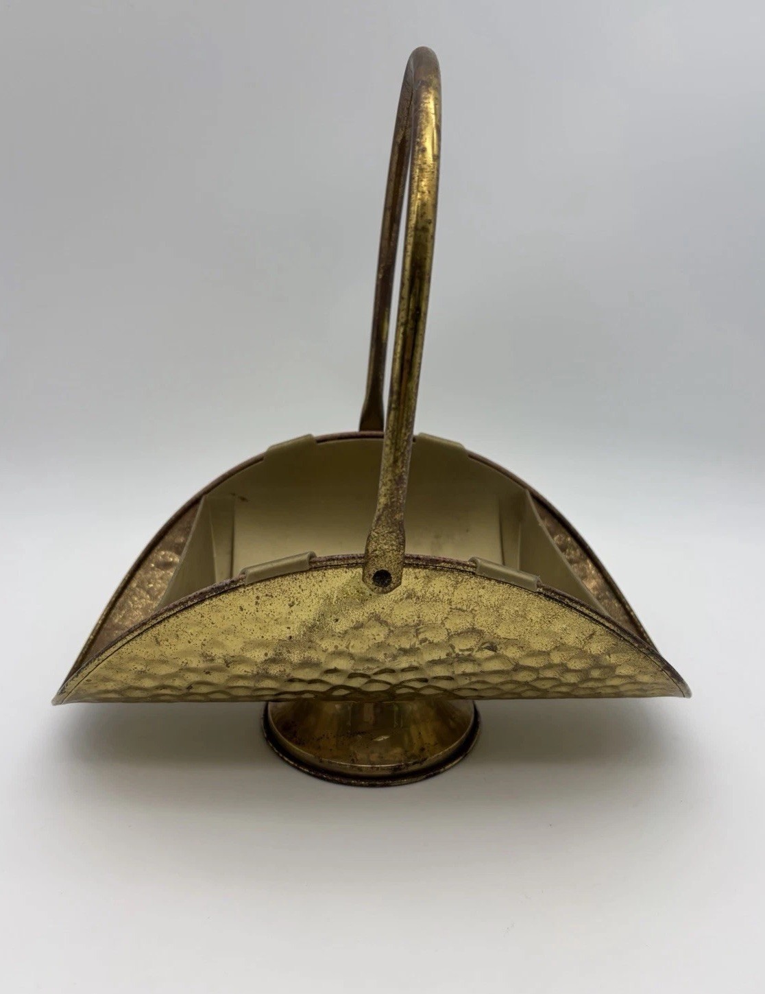 Vintage 1987 Hammered Brass Basket FTDA By Nijhof-Zevrnaar Made In Holland