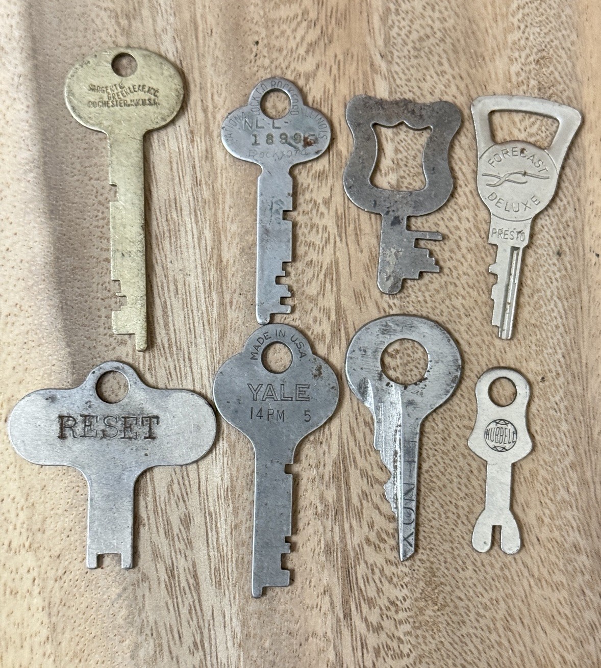 Vintage Antique Yale Hubbell Sargent Greenleaf Etc. Lock Flat Key Lot