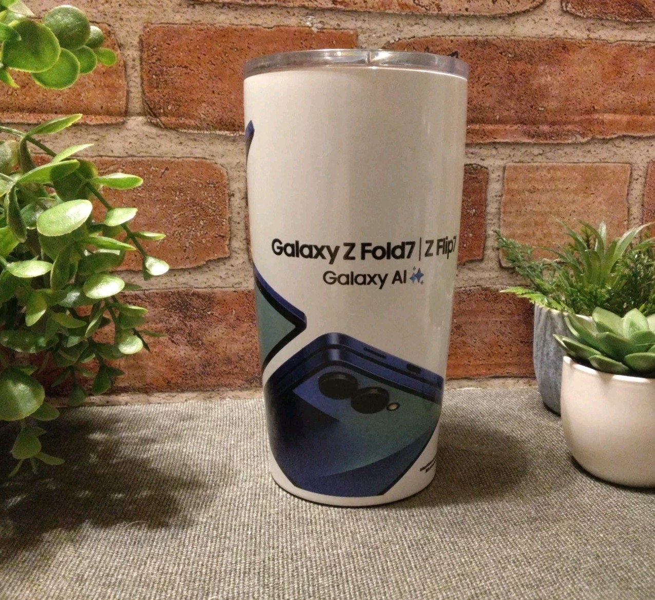 RARE YETI Promotional Samsung Galaxy Z Fold7 Stainless Steel 20oz Travel Mug NEW
