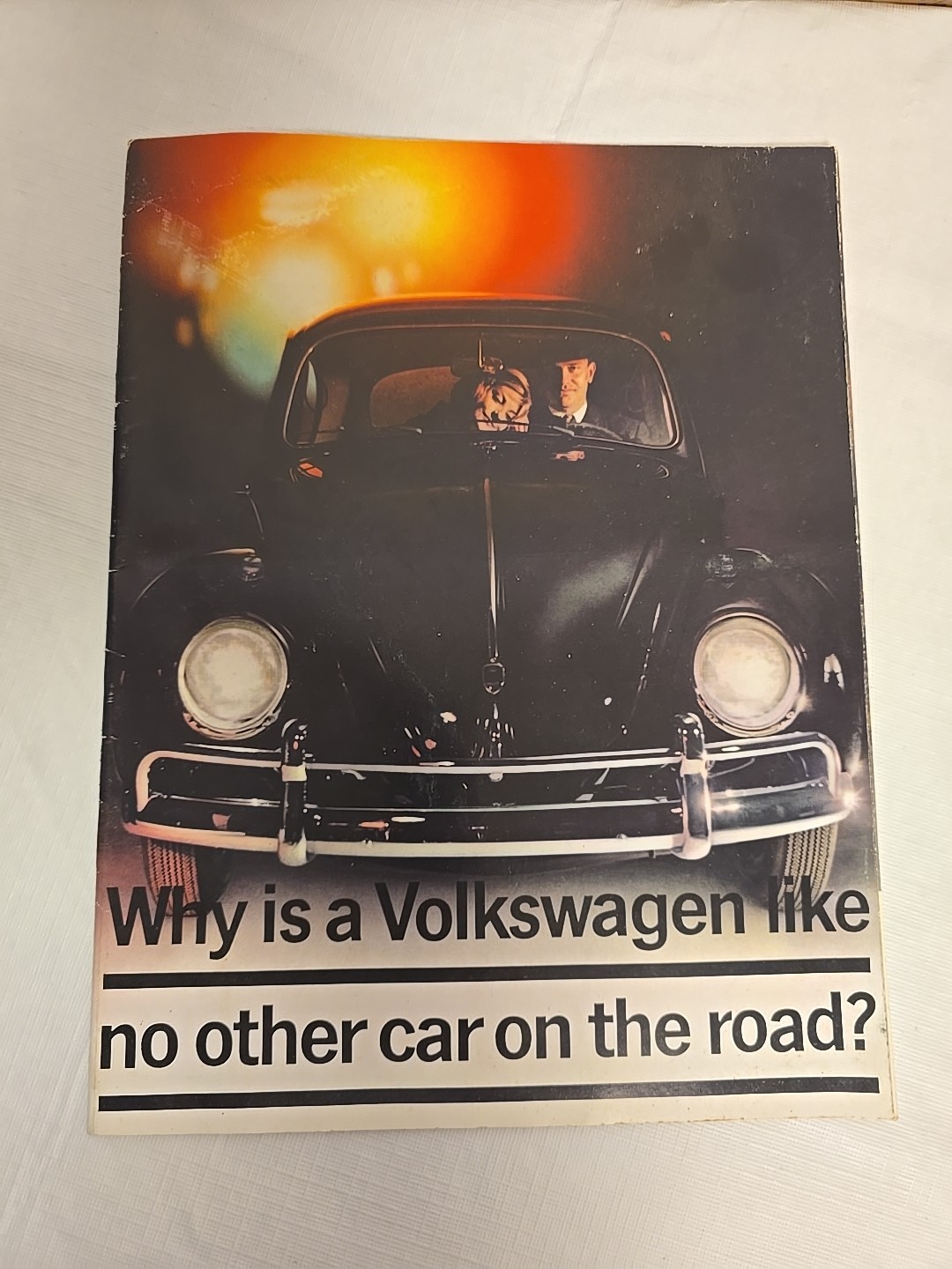 Original 1961-1962 Volkswagen VW Beetle Deluxe Sales Brochure Dealer Dealership