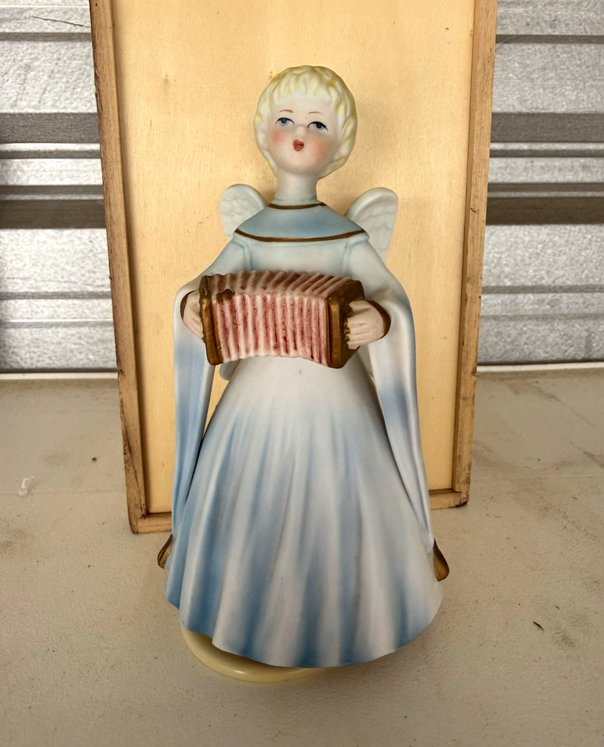 Vintage Schmidt bros Japan musical rotating angel figurine accordion silent nigh