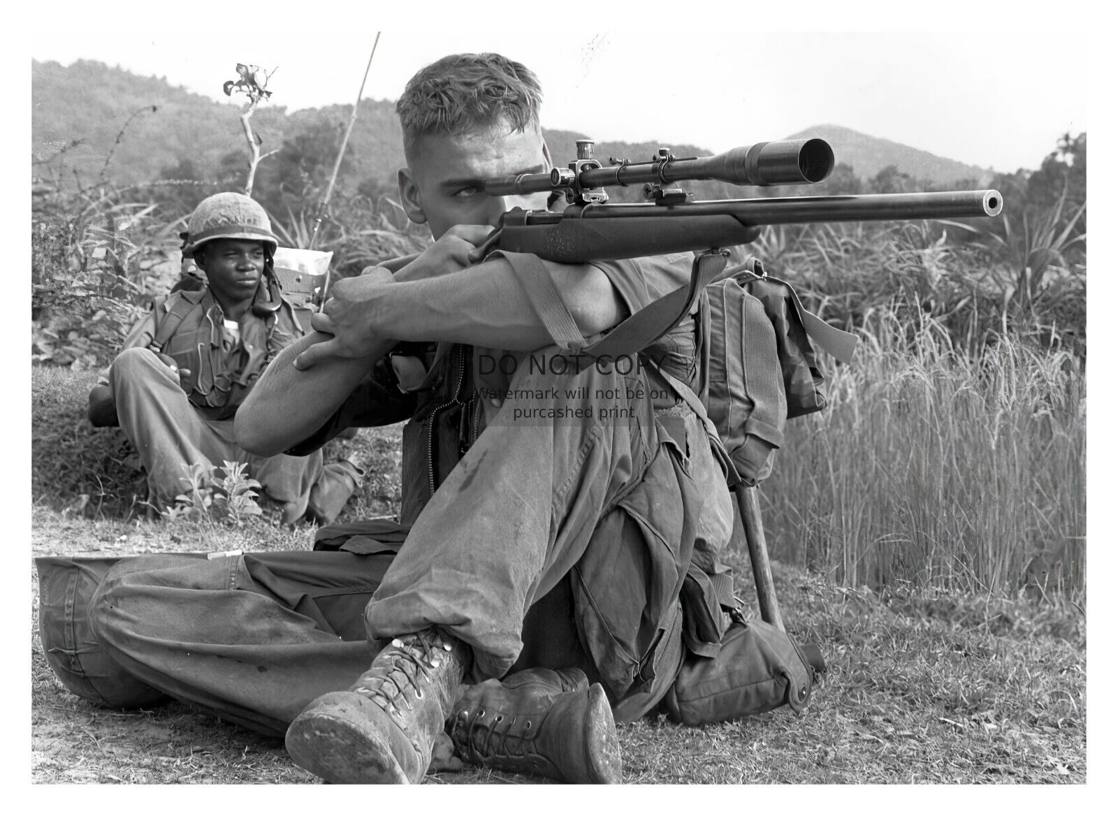 LANCE CORPORAL DALTON GUNDERSON VIETNAM WAR USMC SCOUT SNIPER 5X7 B&W PHOTO