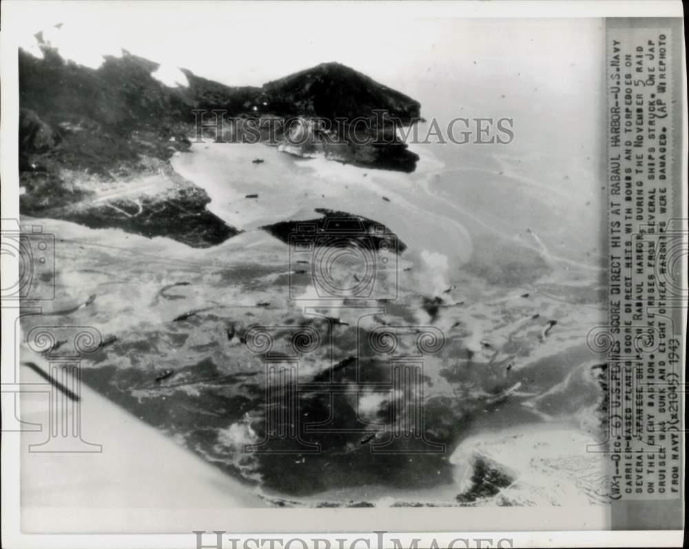 1943 Press Photo Aerial view Japanese ships in Rabaul Harbor under bombardment