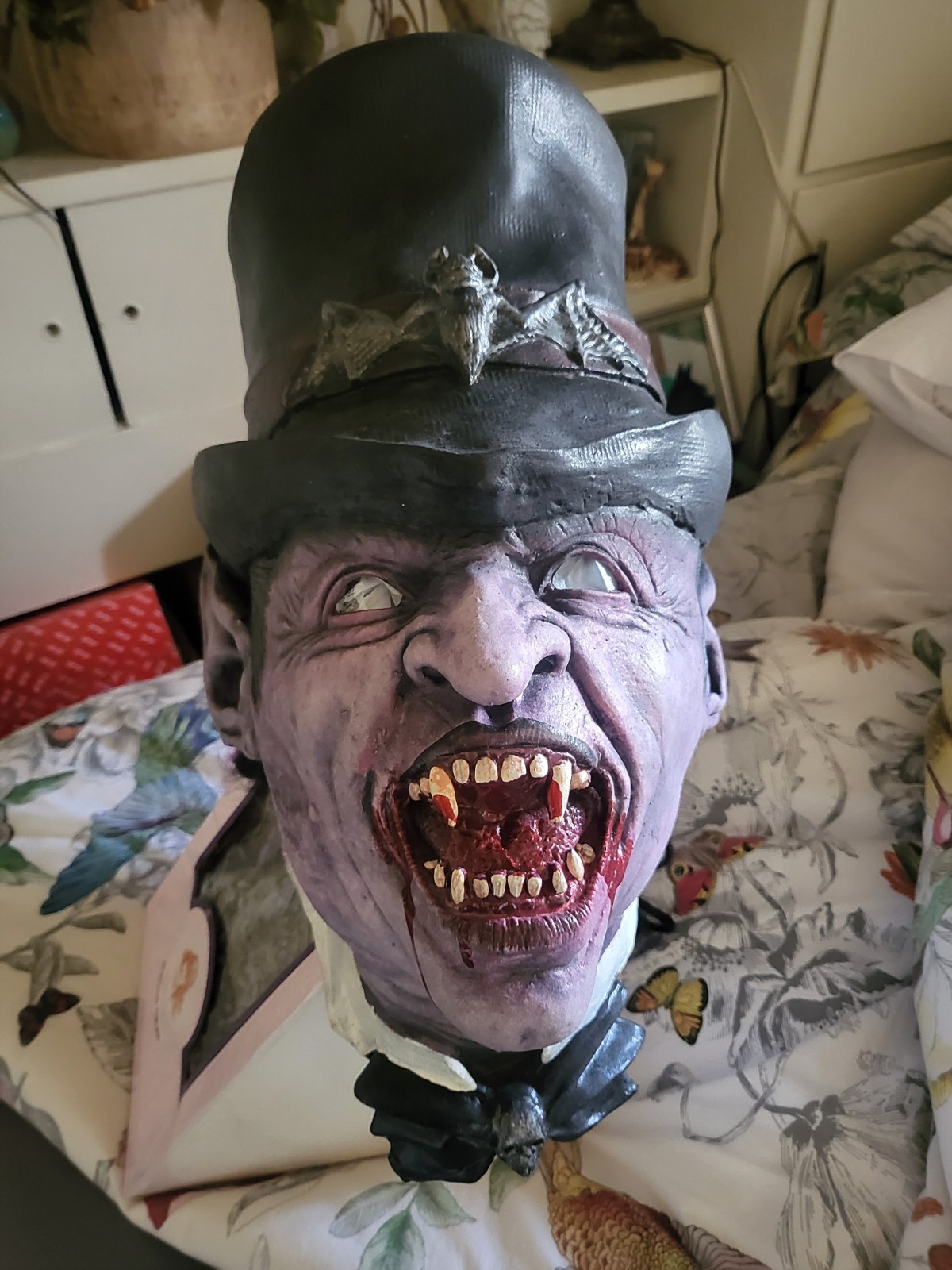 Vintage Top Hat Vampire Monster Gothic Scary Halloween Mask Bust 90s Illusive 