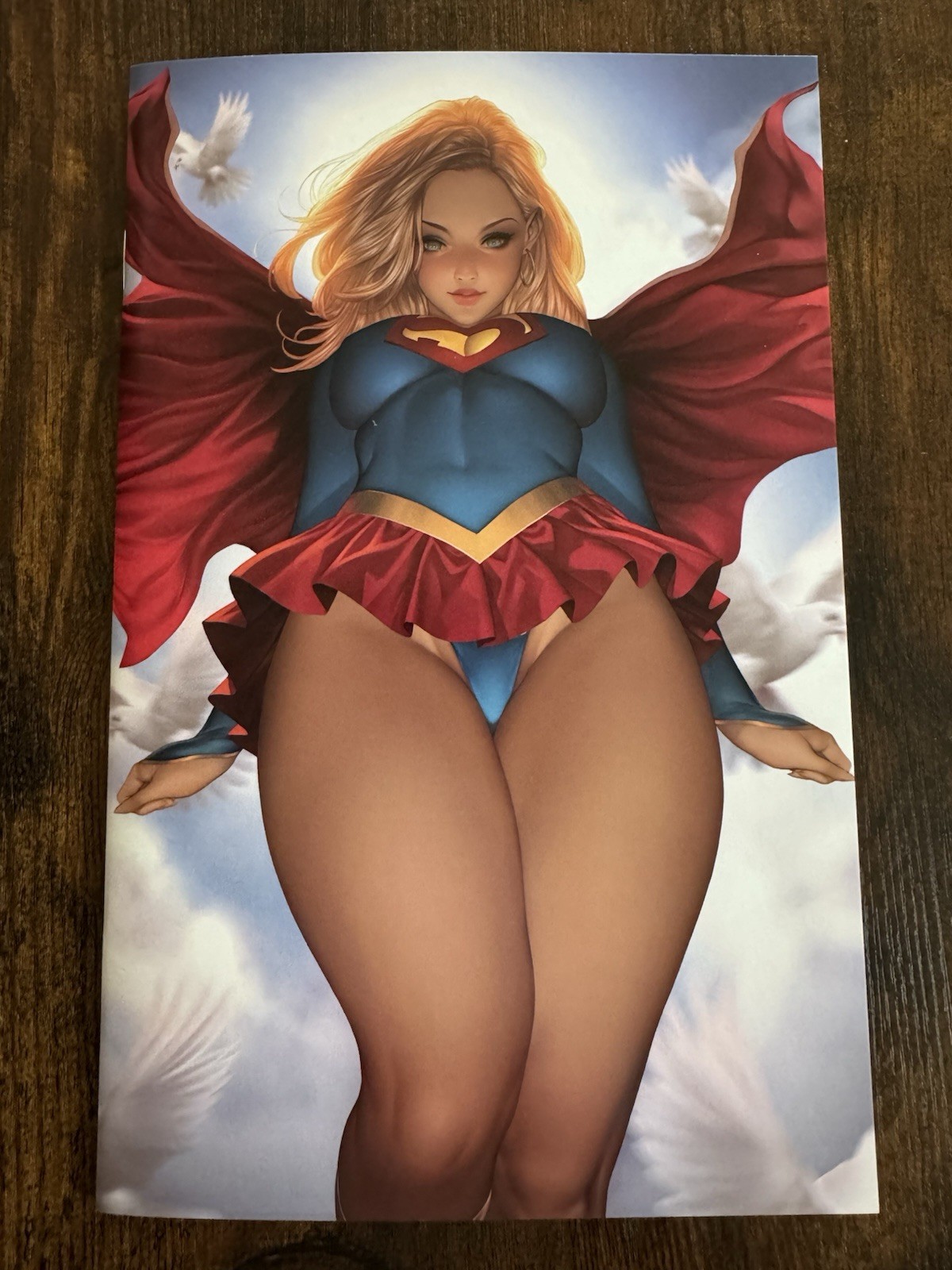 SUPERGIRL NICE Virgin Variant Exclusive Limited To 100 Copies SUPERGIRL NICE Virgin Variant Exclusive Limited To 100 Copies
