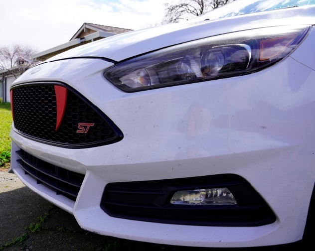 Ford Focus St  Fangs For Honey Comb Grill 2016,2017. RED Fangs, Halloween