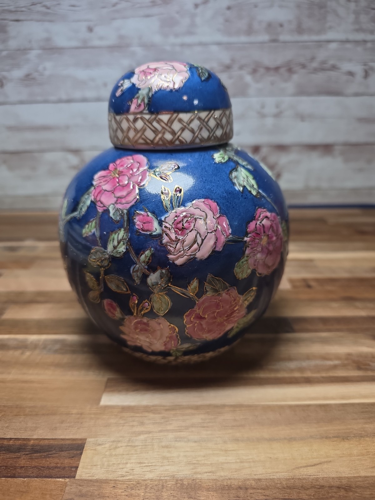 Vintage Blue with Pink Flowers Ginger Jar with Lid From China. Excellent Cond