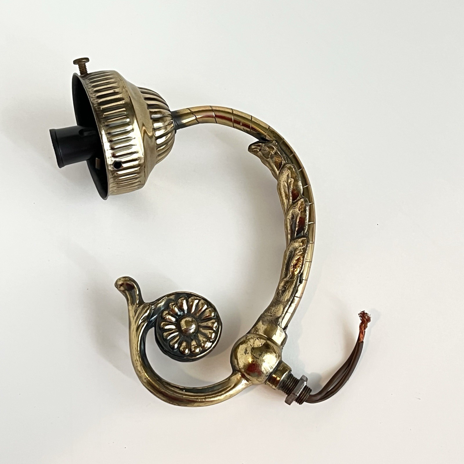 Antique Brass Electric Wall Sconce Light Fixture Spirals Nouveau Rococo