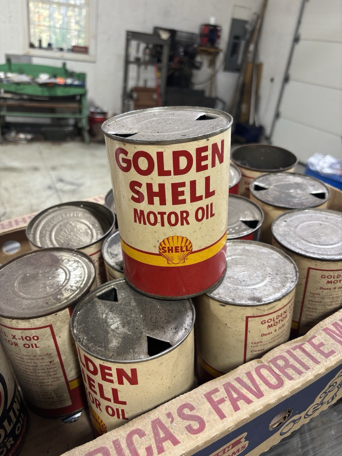Golden Shell Motor Oil Can Empty Quart