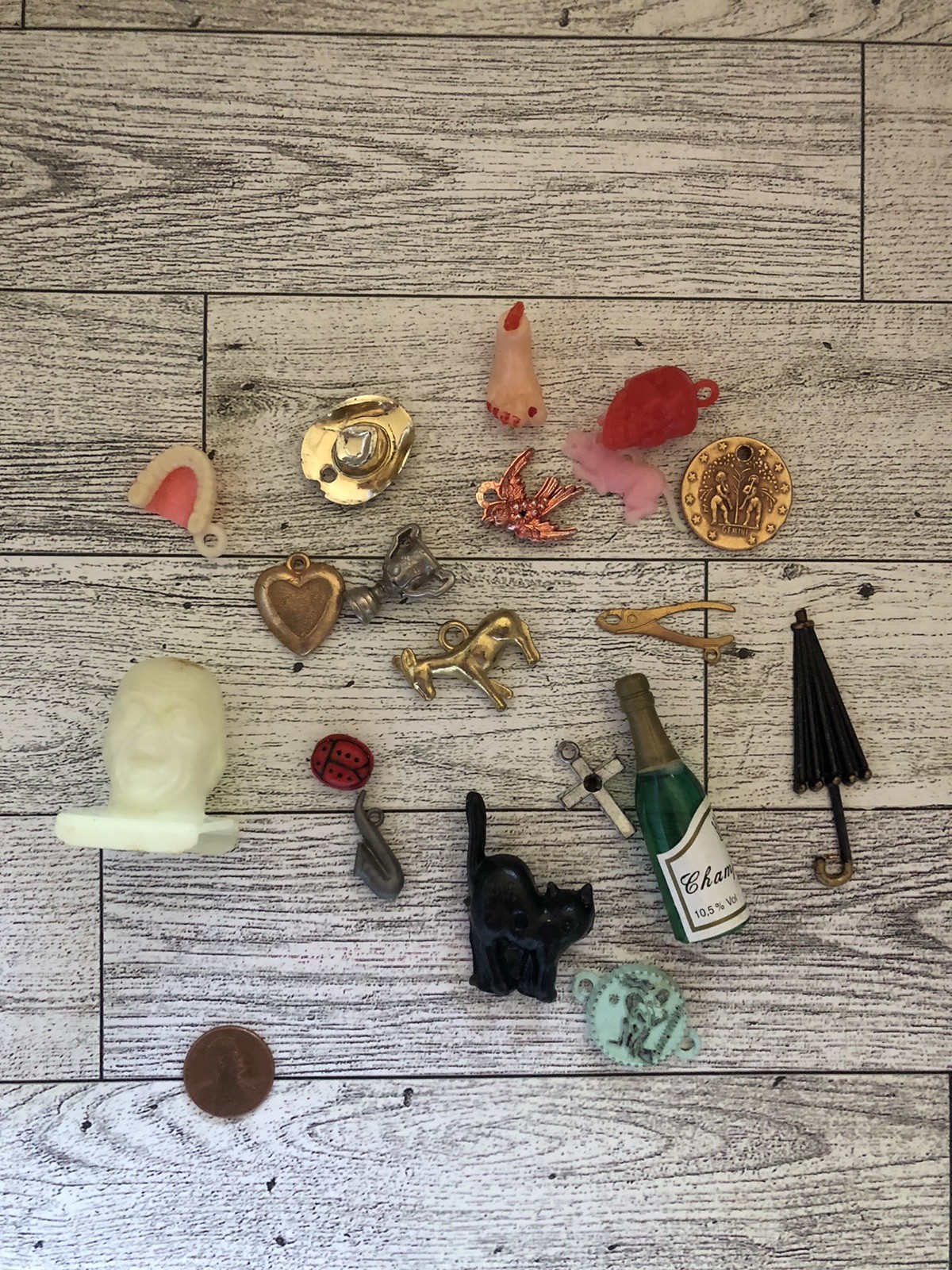 Vintage Cracker Jack Gumball Toy Prize Charm Lot Celluloid Plastic 19 Pieces 1d