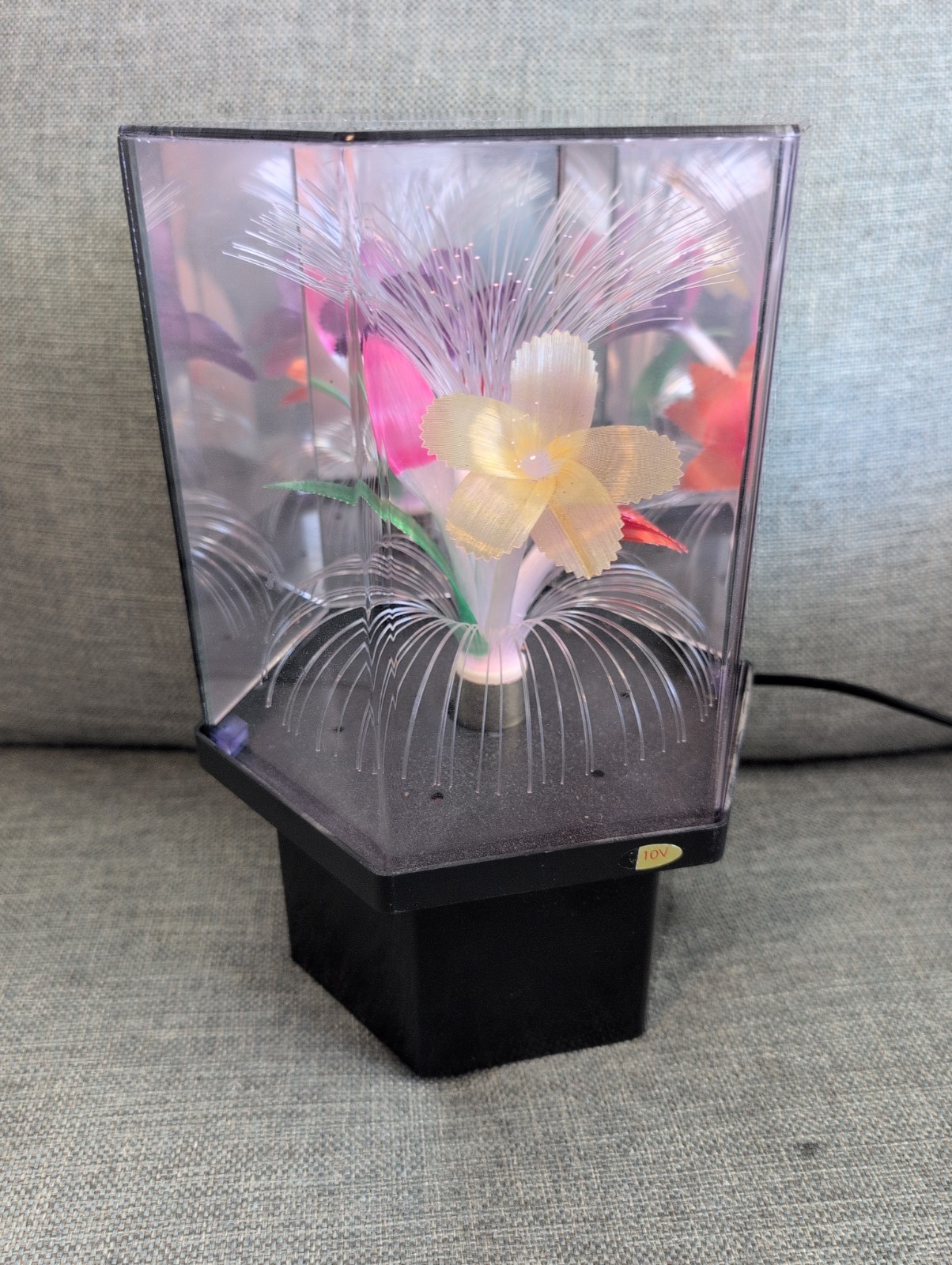 Vintage 70s/80's Fiber Optic Flower Color Changing Rotating Lamp Light 11”