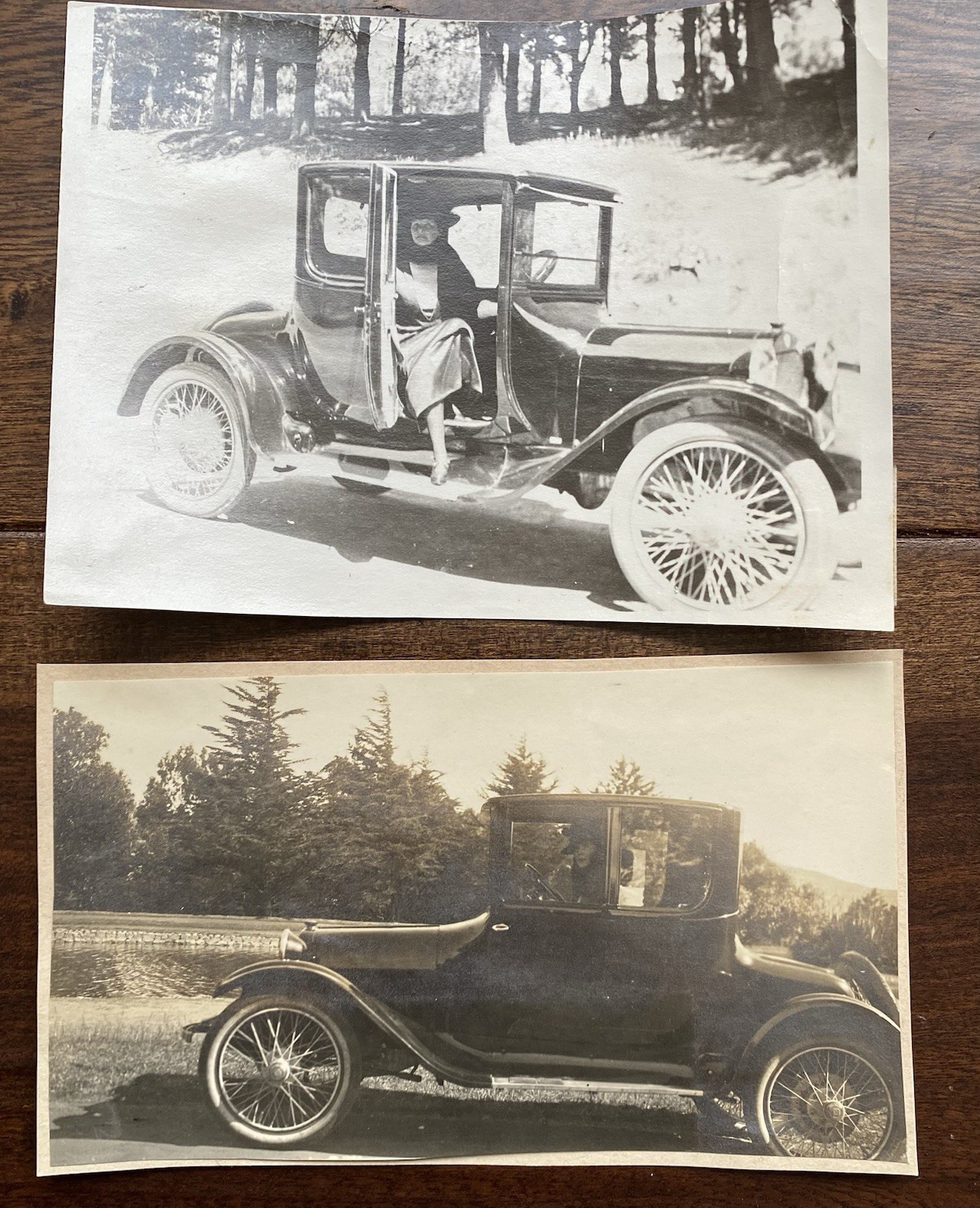 Antique Car & Well Dressed Ladies 2 Antique Vintage Photos