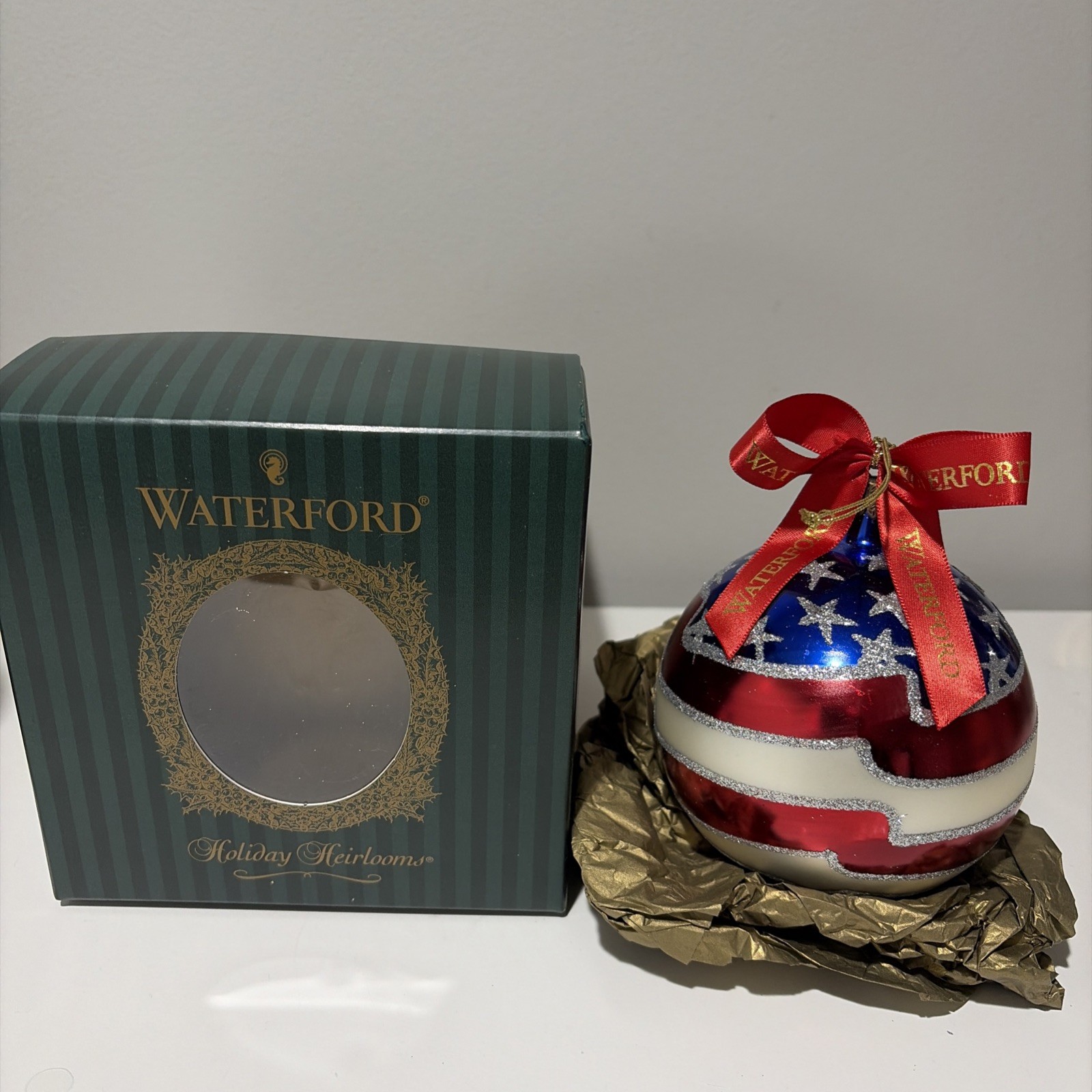 WATERFORD Holiday Heirlooms “An American Tribute” 4” dia Blown-Glass Ornament 