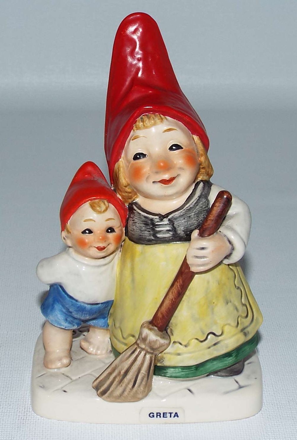 Vintage 1980 Goebel Co-Boy Figurine Greta the Happy Housewife 17543-17 Porcelain Vintage 1980 Goebel Co-Boy Figurine Greta the Happy Housewife 17543-17 Porcelain