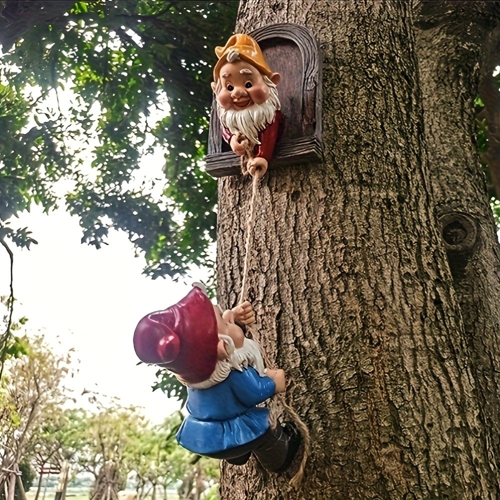 2pcs Whimsical Climbing Statues for Trees - Outdoor Garden & Patio Wall Decor
