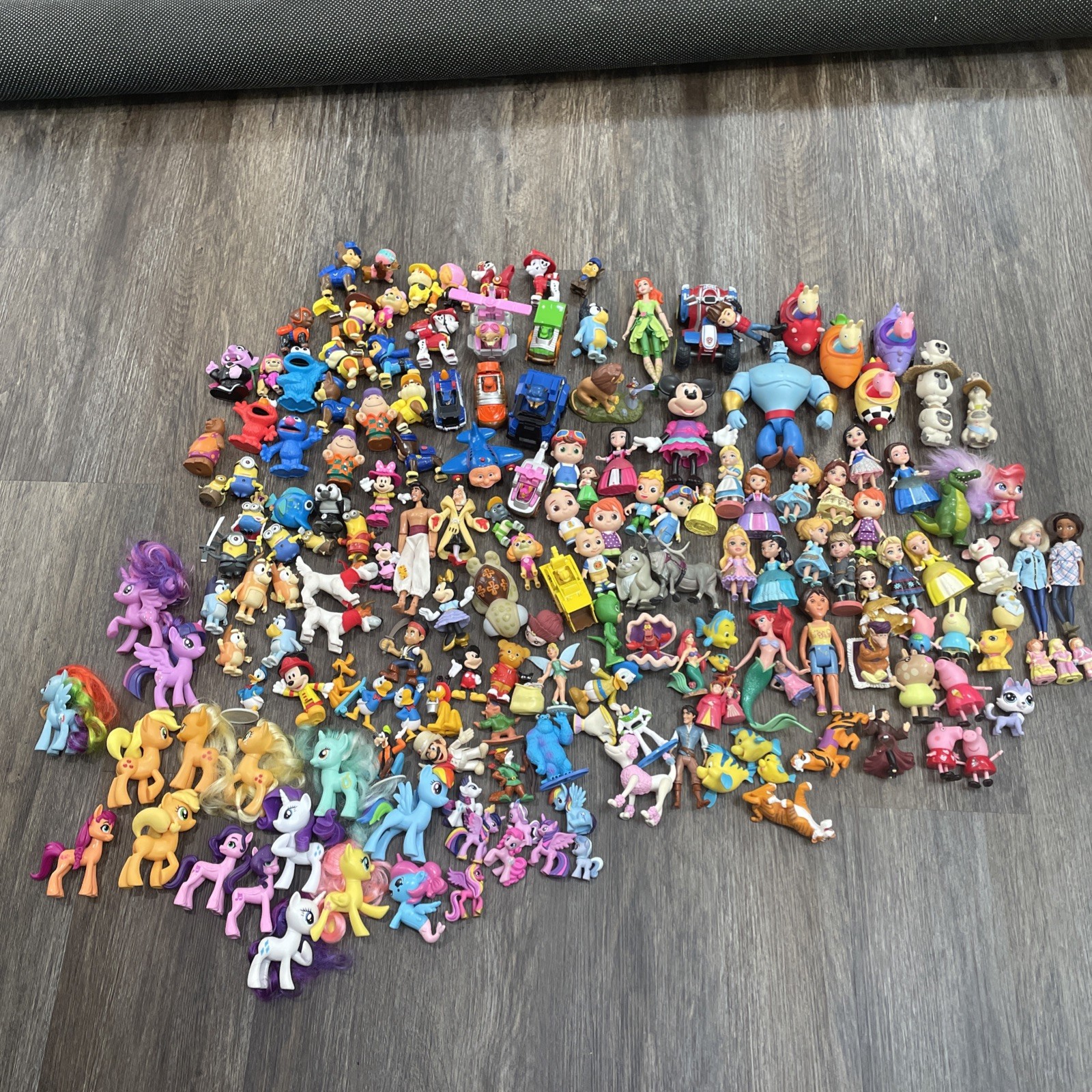 Mixed Lot 175 PVC Disney Figures Cake Toppers Toy Little Pony Princesses Minions