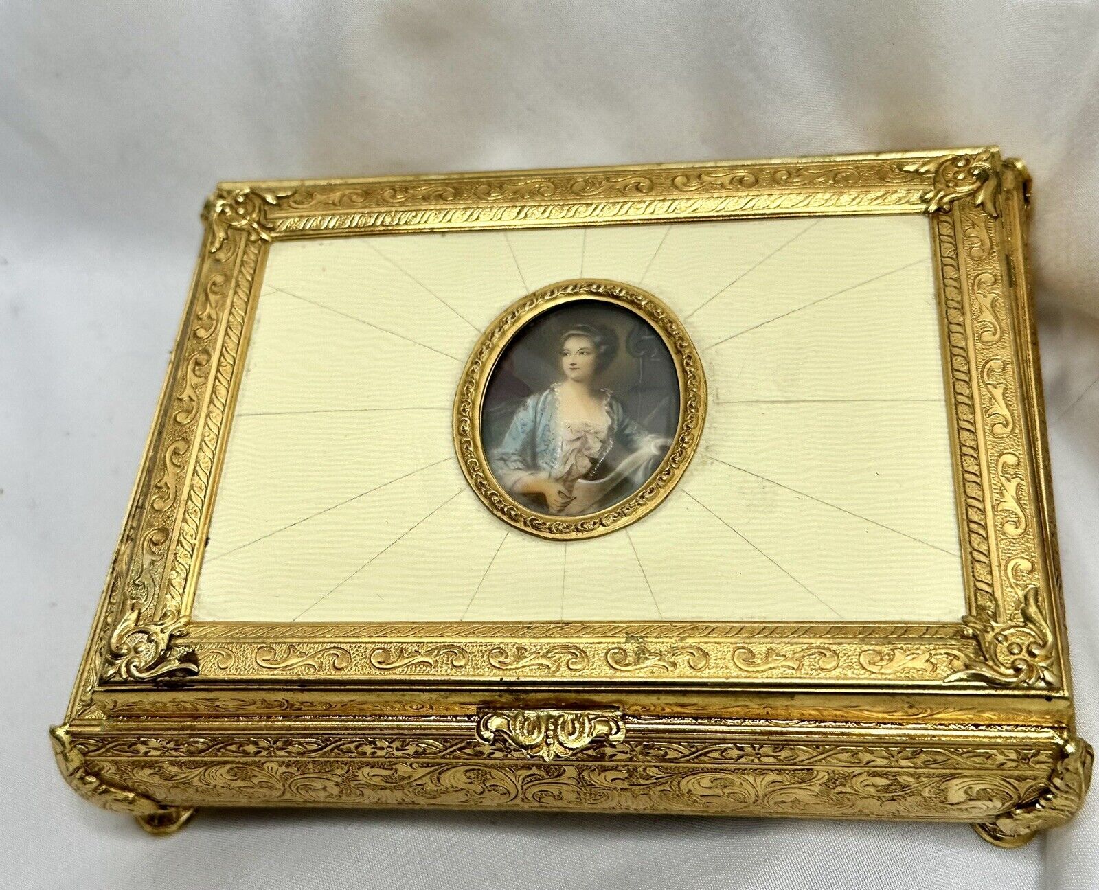 Reuge Swiss Vintage Music Jewelry Box Sgnd Portrait Miniature Ornate Gold Metal