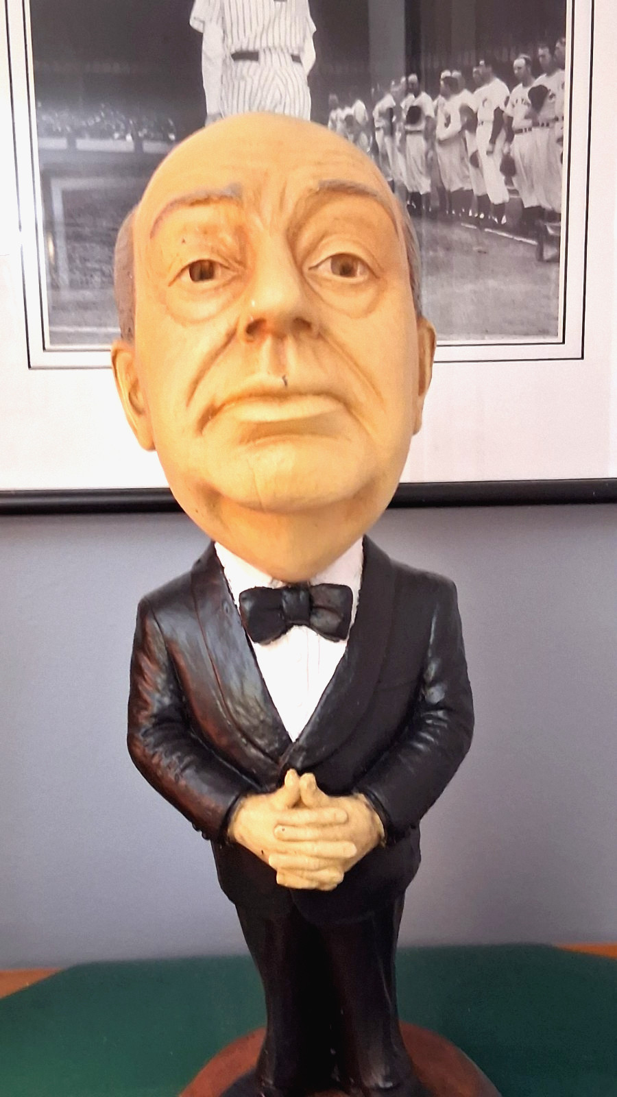 ESCO STATUE     ALFRED HITCHCOCK      GREAT CONDITION