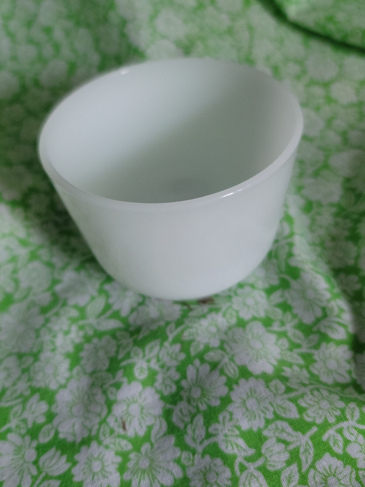 Vintage FEDERAL GLASS USA F Shield WHITE MILK GLASS Custard Cup Bowl