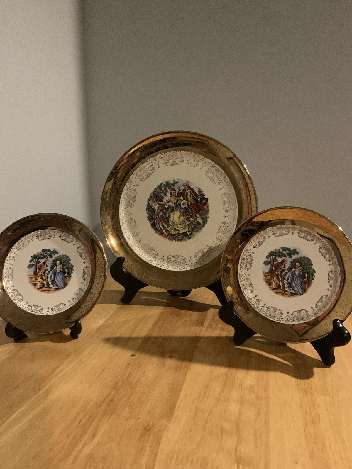 Three Vintage Sabin Crest-O-Gold 22K Plates With Gold Rim
