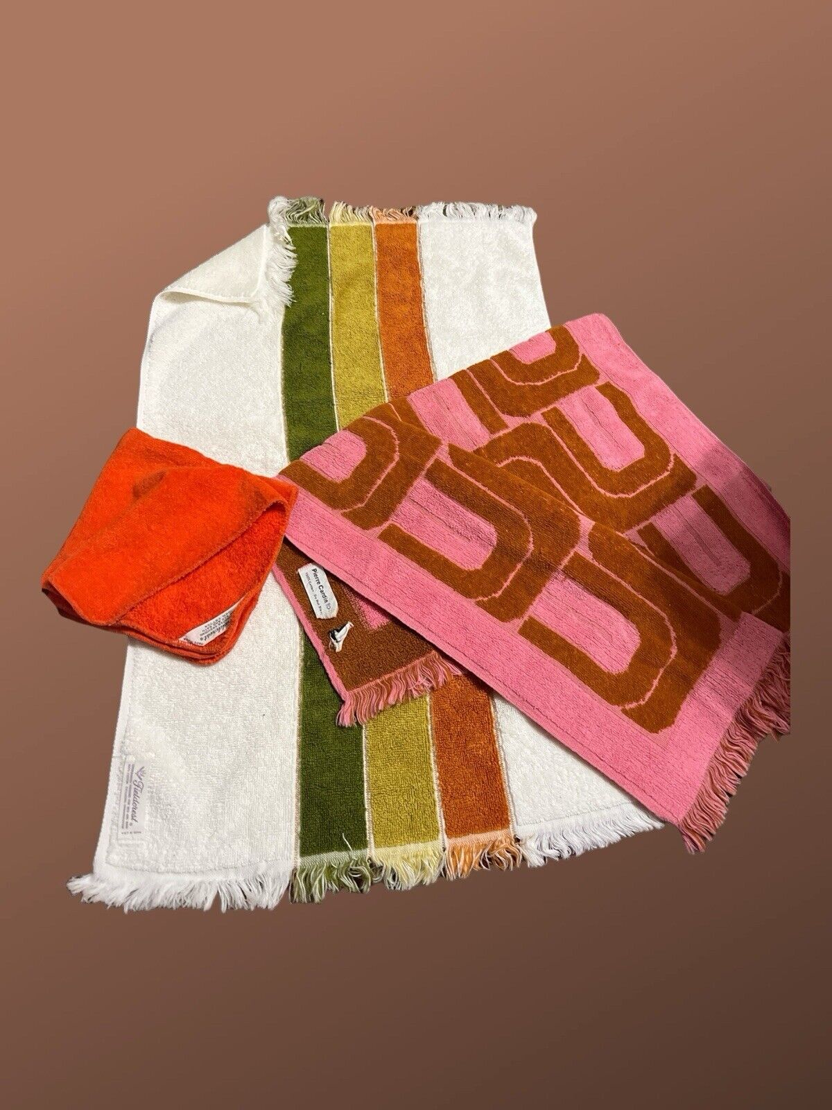 1 VTG  MCM Pierre Cardin for Fieldcrest Pink Orange Towel Set + 1 Face 1 Hand