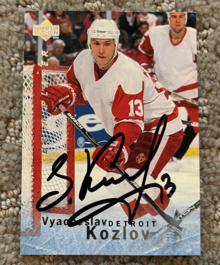 Vyacheslav SLAVA Kozlov Signed Autographed 1995-96 UD Be a Player Card IN PERSON
