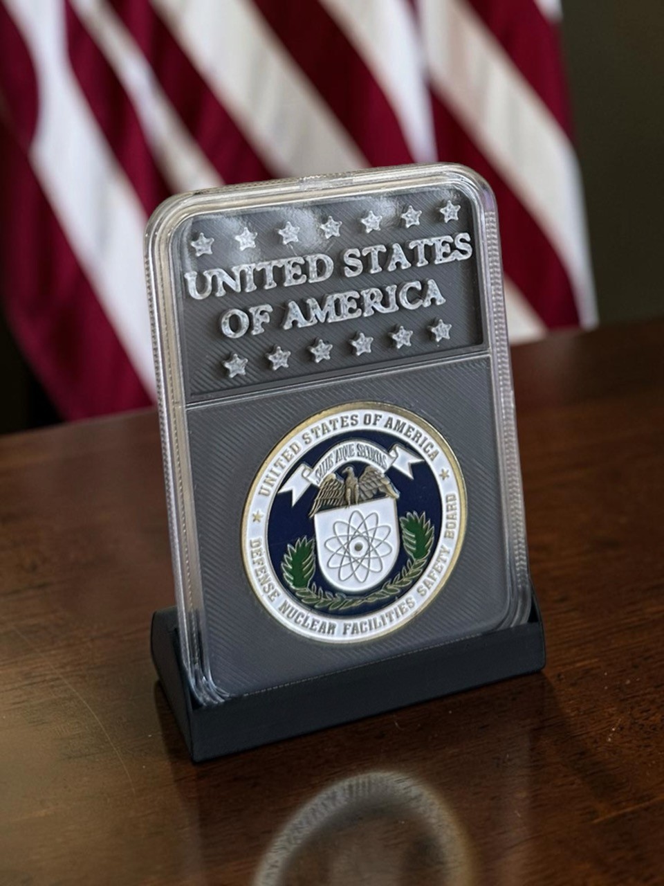UNITED STATES DEFENSE NUCLEAR FACILITIES SAFETY BOARD CHALLENGE COIN ·NEW·