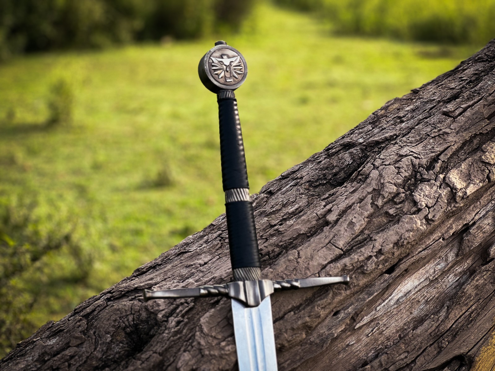 Handmade Dark Fantasy Bastard Sword Medieval European Style with scabbard