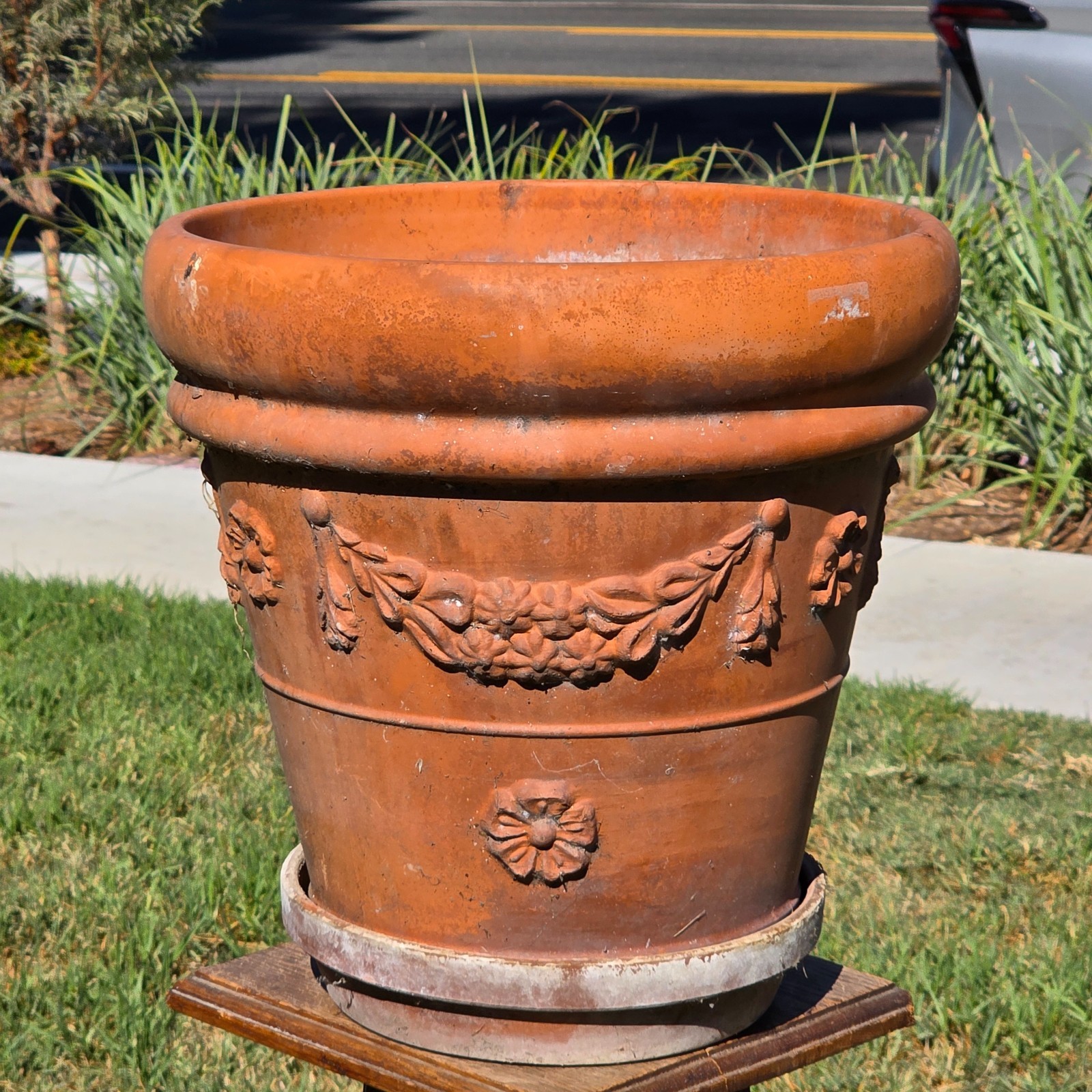 Vintage Italian Terracotta Garland Planter Deroma Saucer Set 16\