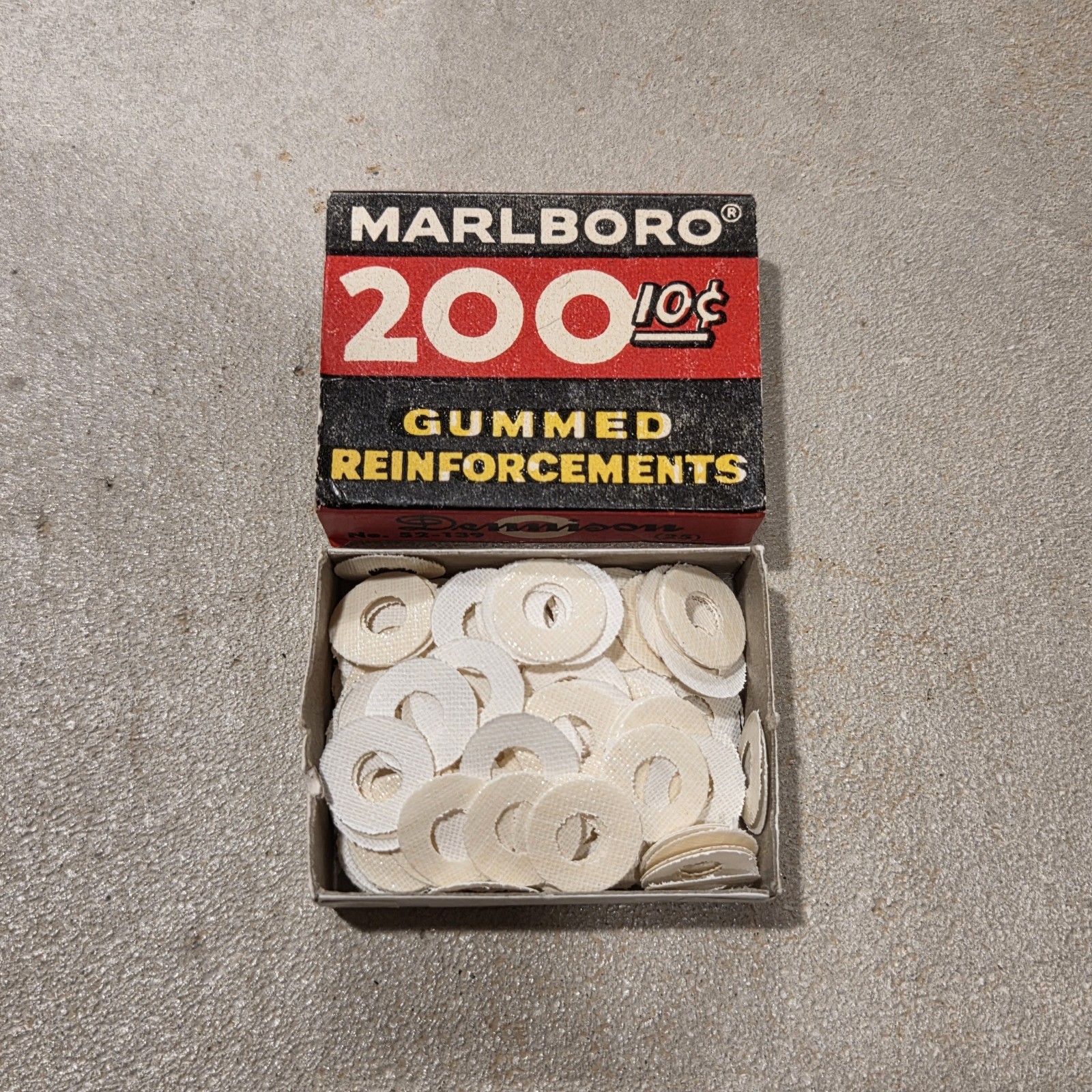 Vintage Marlboro Gummed Reinforcements 174-Pack By Dennison 52-139 For Paper USA