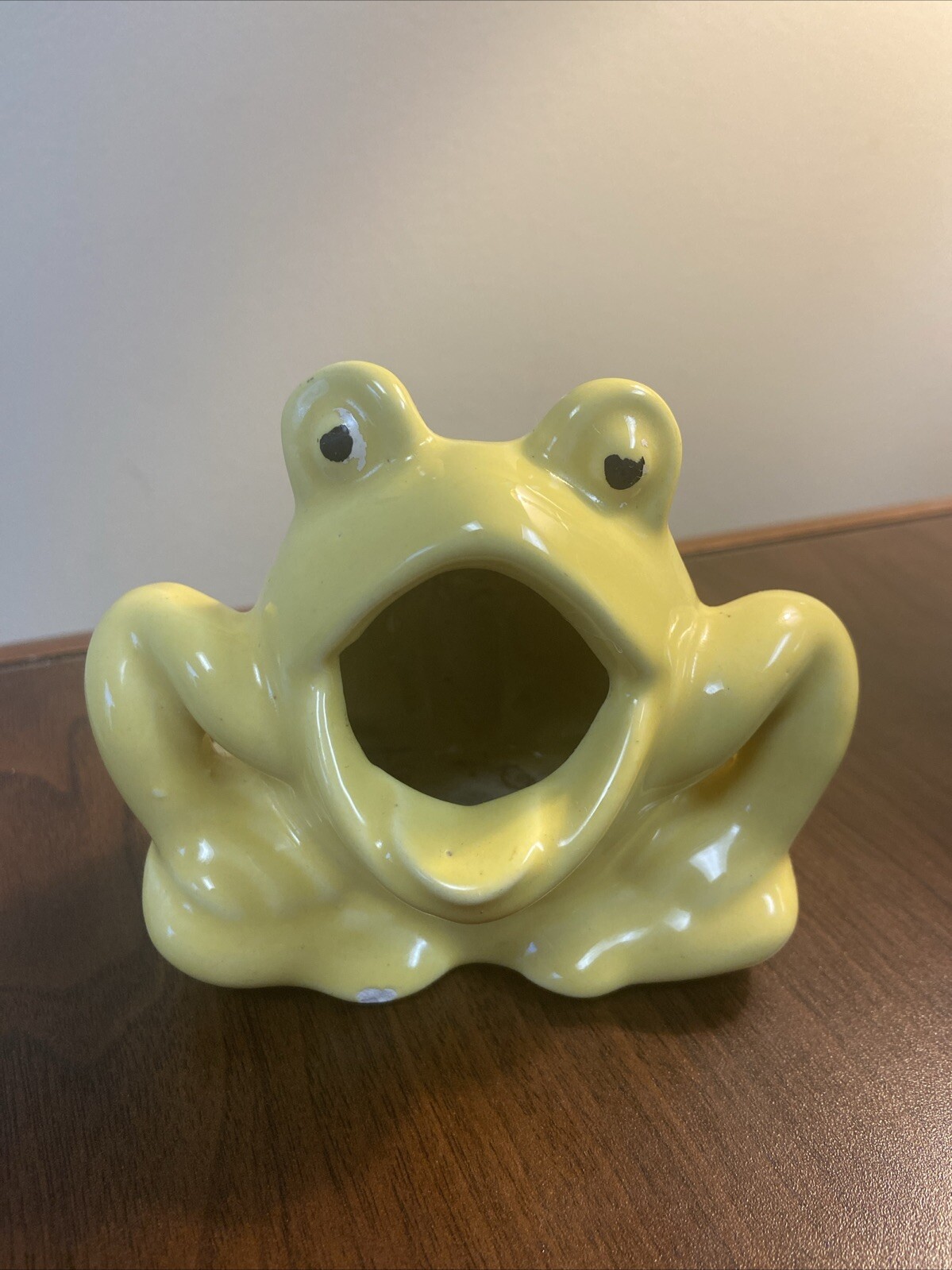 Vintage Yellow Ceramic SCRUBBER FROG Open Small Mouth SPONGE SOAP Holder Vintage Yellow Ceramic SCRUBBER FROG Open Small Mouth SPONGE SOAP Holder