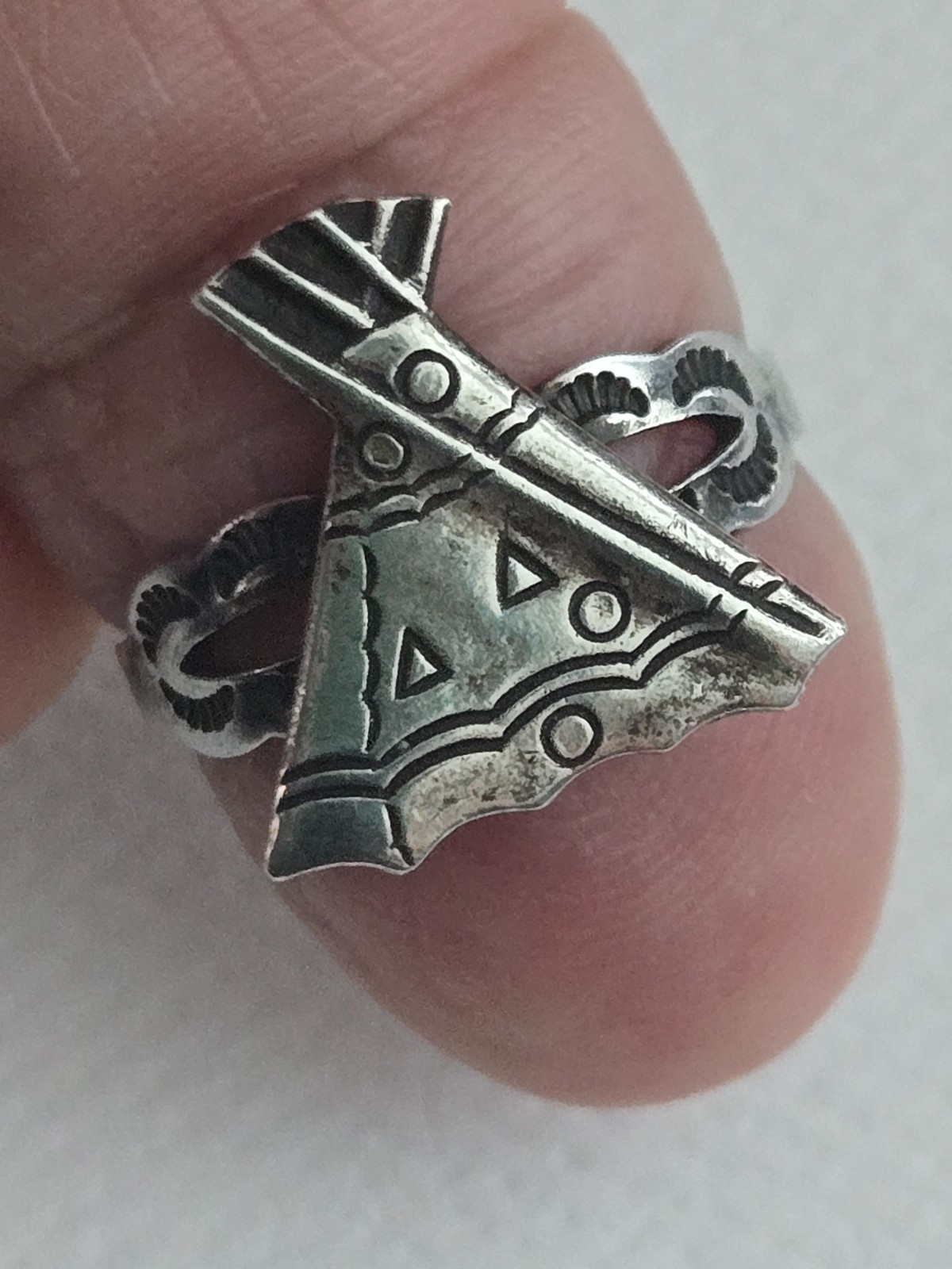 Vintage Southwestern Teepee Ring Handcrafted from Sterling Silver Size 5 Vintage Southwestern Teepee Ring Handcrafted from Sterling Silver Size 5