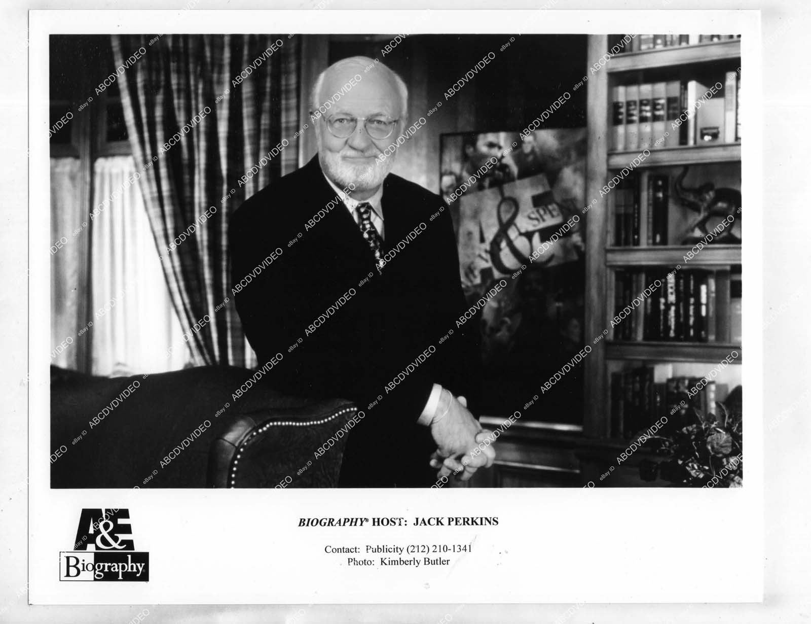 o72359 1990\'s orig photo A&E TV Biography host Jack Perkins orp-72359