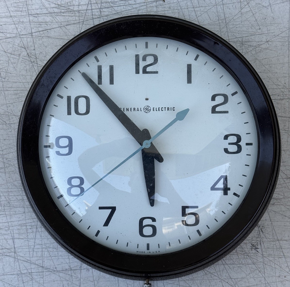 General Electric MCM Vintage Industrial School Office Wall Clock # 2008-A WORKS