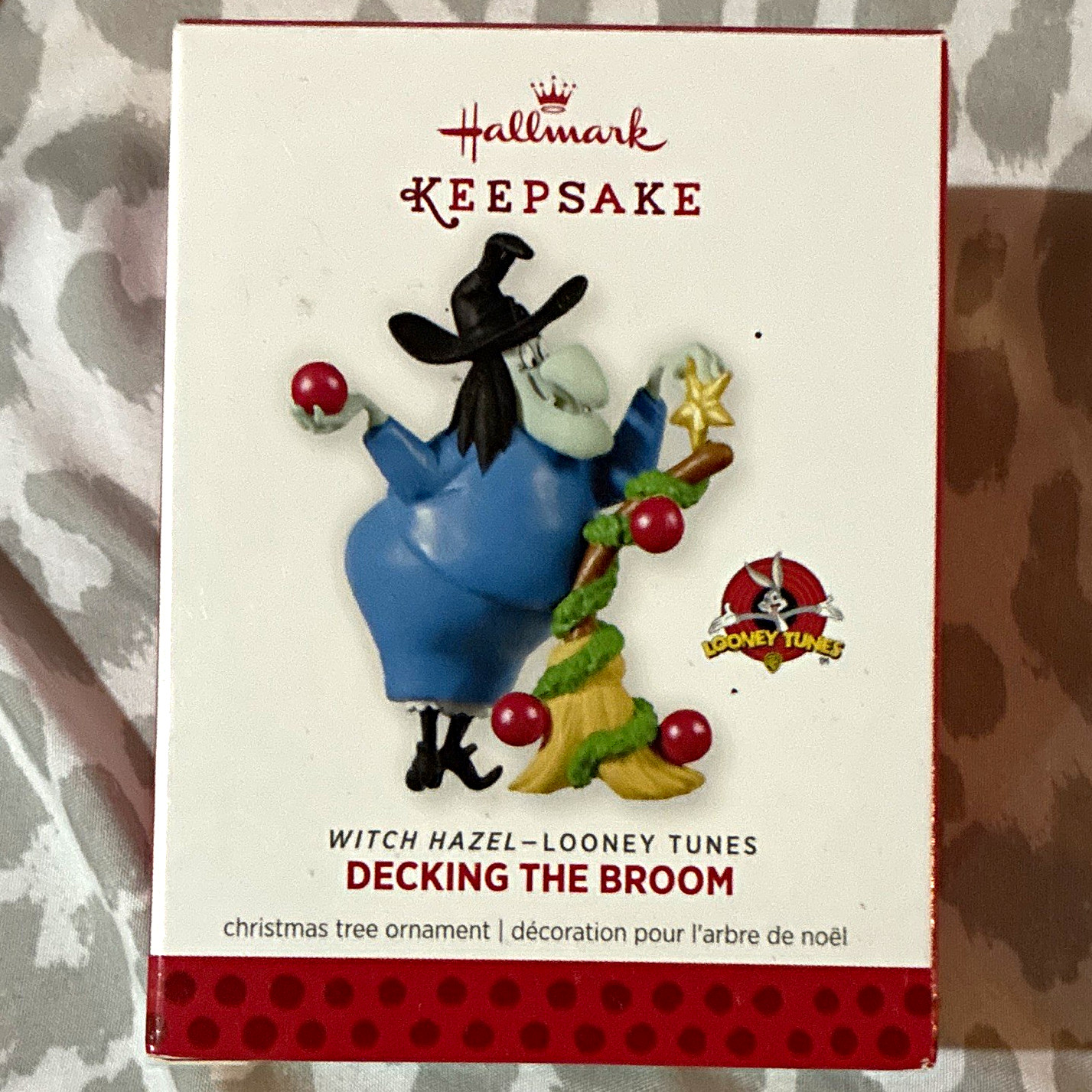 Hallmark Keepsake Looney Tunes Witch Hazel Decking the Broom Ornament