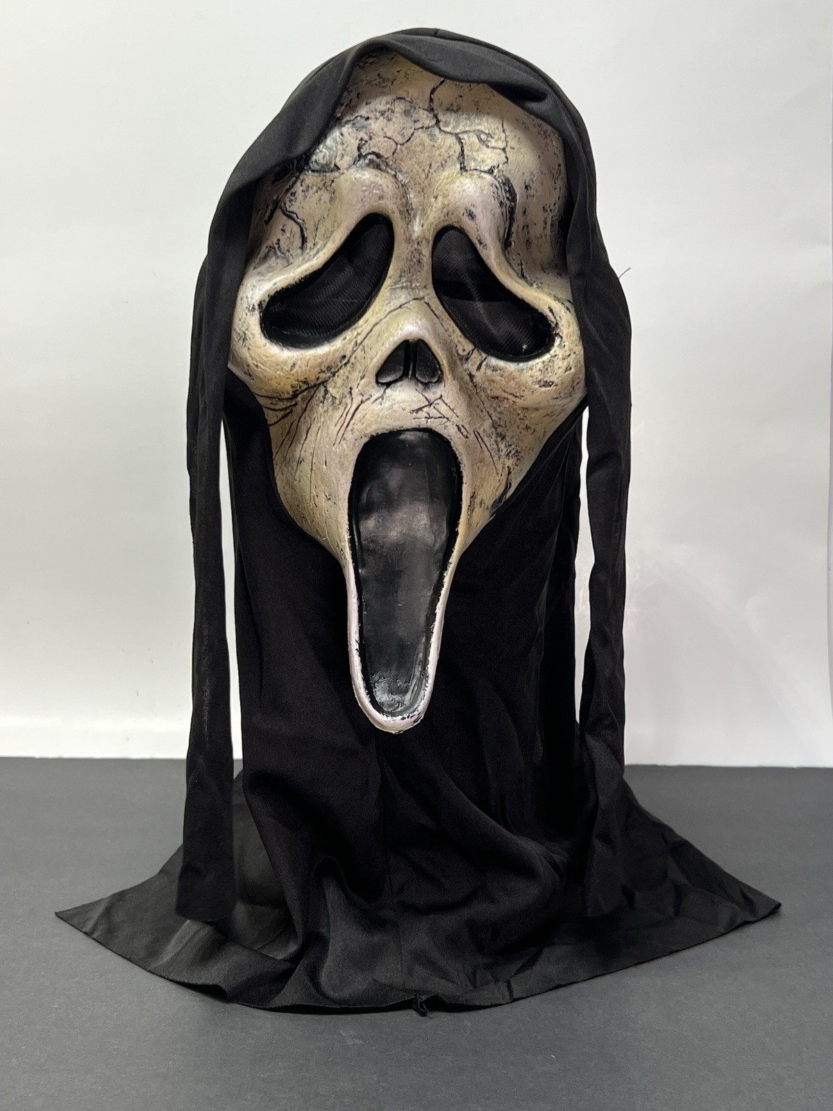 Ghostface Scream East Unlimited Aged Mask Cotton Shroud