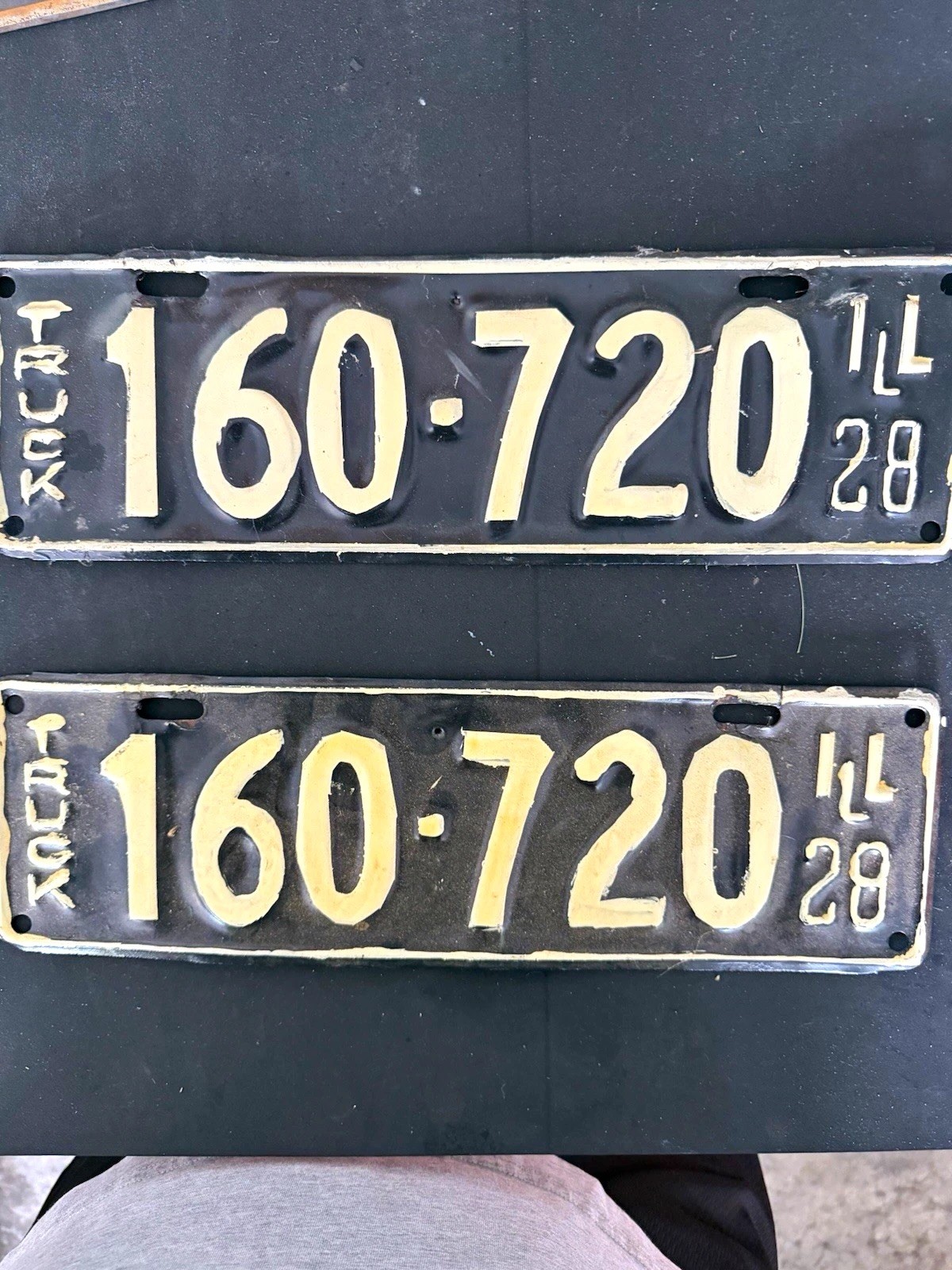 WEEKEND 20% OFF. 1928 Illinois Truck License Plate Pair 160-720